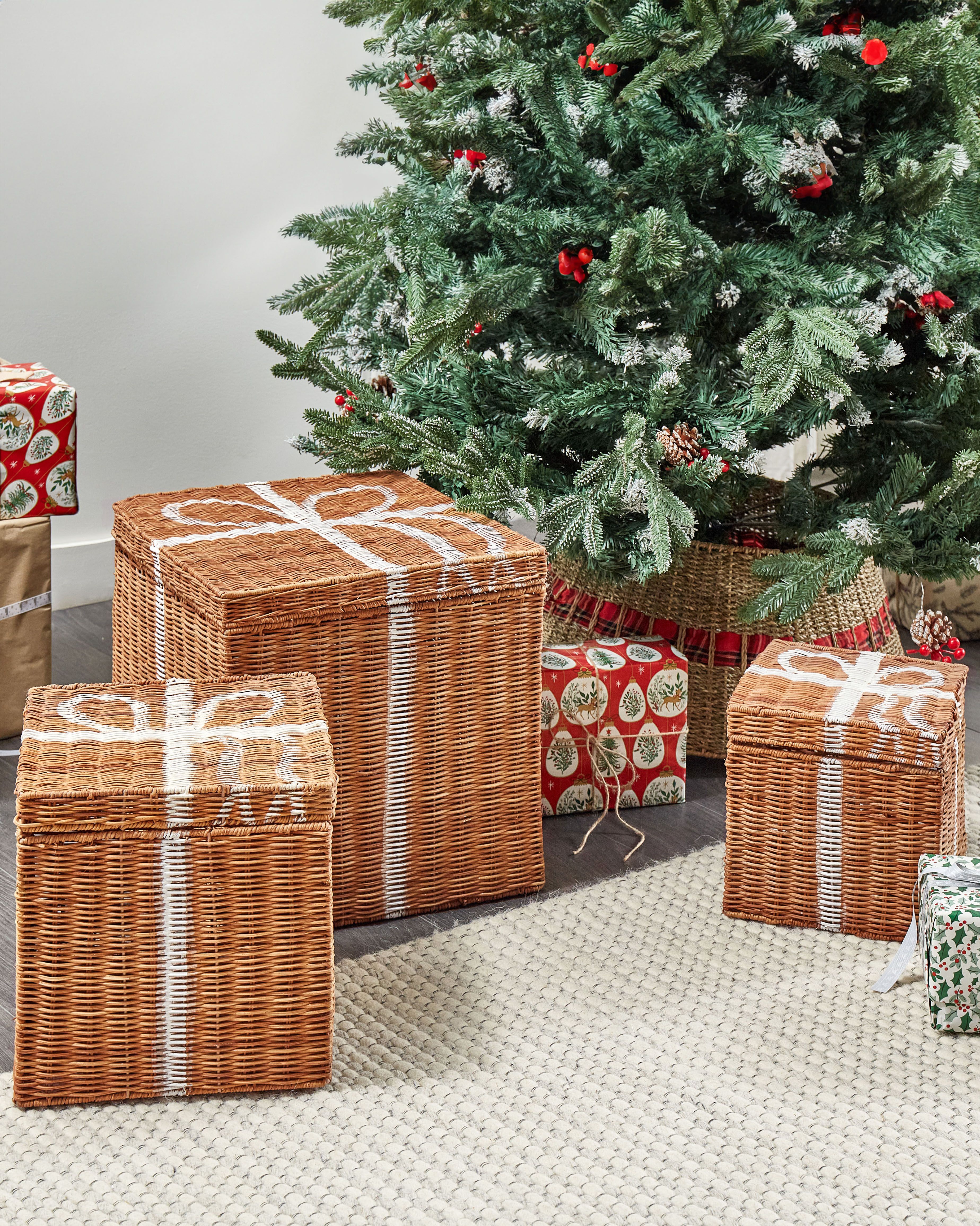 Set of 3 Baskets Christmas Gifts CADEAU Rattan Natural