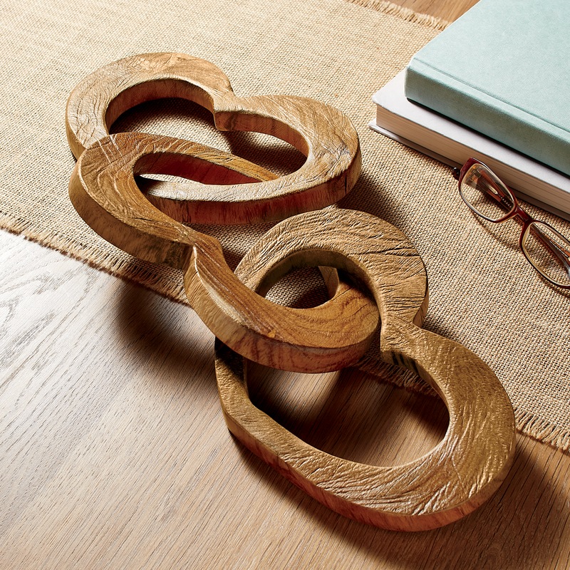 Carved Linked Hearts Décor - MIDNIGHT VELVET CATALOG