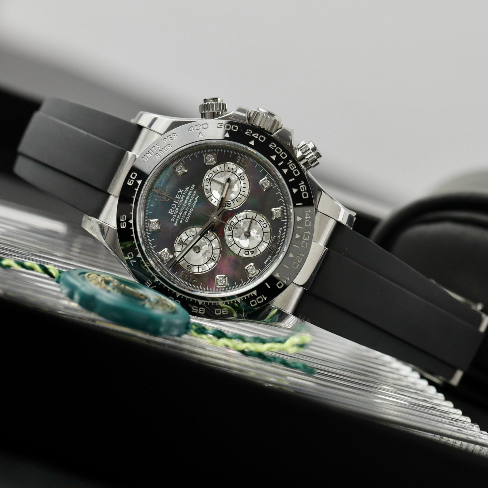 Rolex Replica Watch Daytona Dial Mother Of Pearl   Moissanite Diamonds Custom 40mm - Elite Watch Atelier
