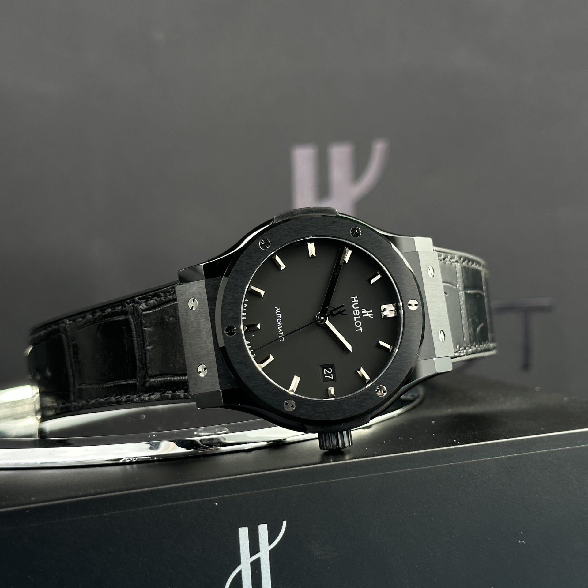 Hublot Replica 1:1 Watch Refine SW300 Movement Black Ceramic Bezel JJZ Factory 42mm - Elite Watch Atelier