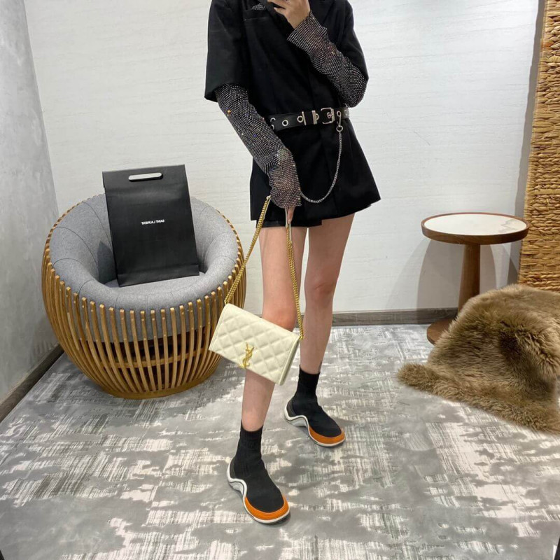 Replica Saint Laurent Becky Chain Wallet In Quilted Lambskin 5850311:1High-quality replica