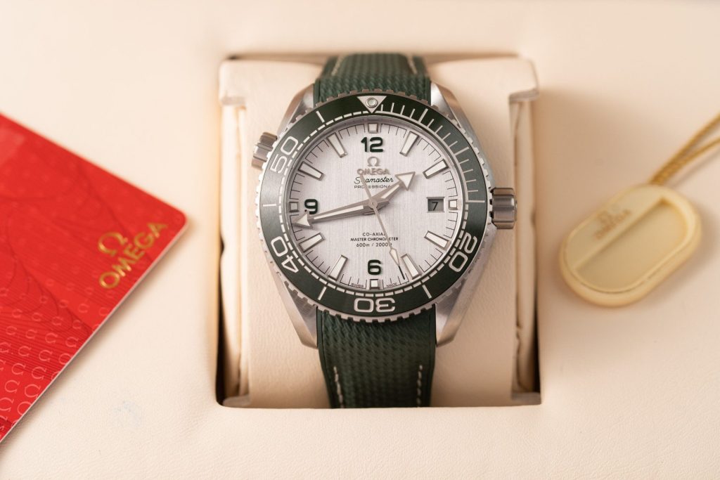 Omega Replica Watches Planet Ocean 600M Dial Gray VS Factory 43.5mm - Elite Watch Atelier