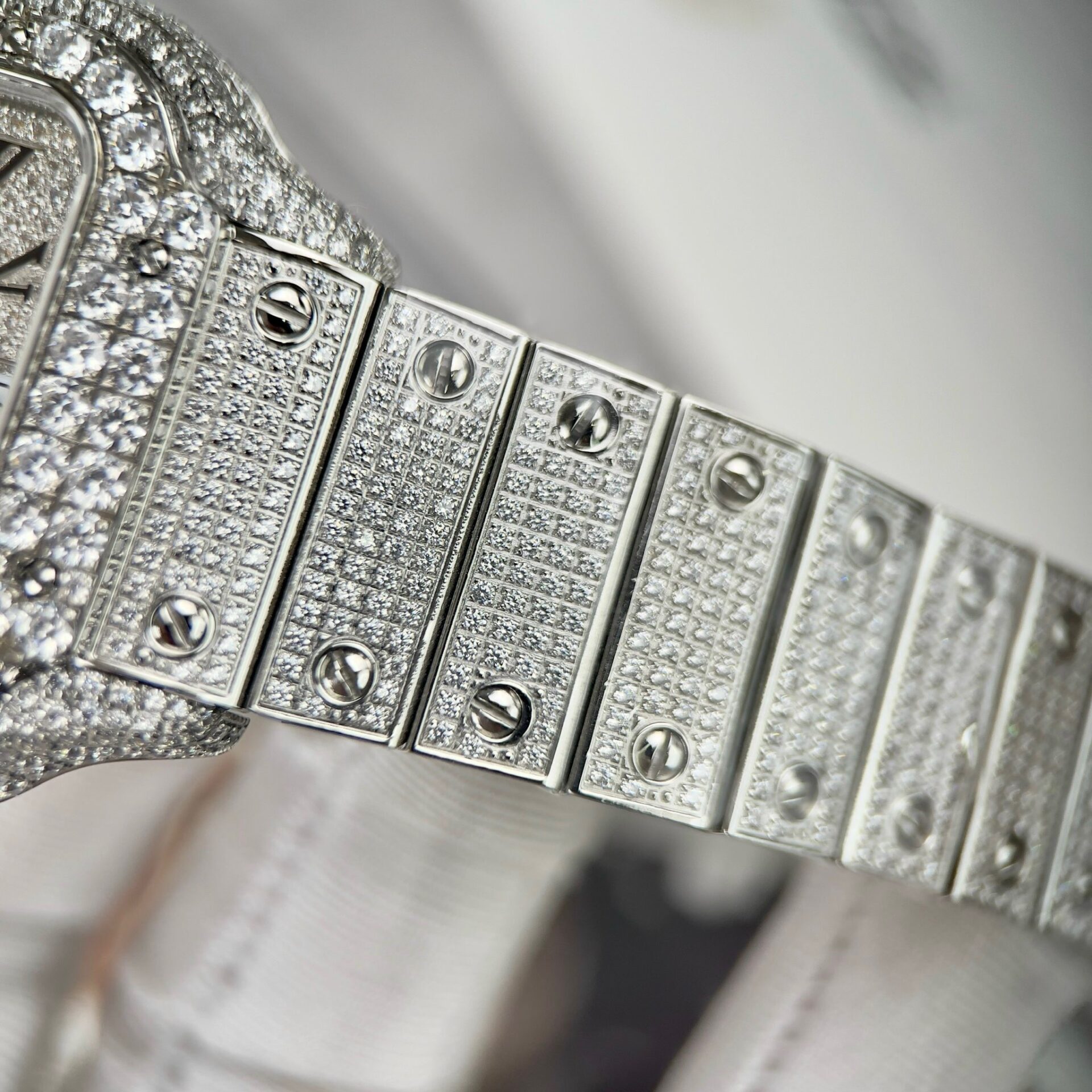 Cartier Santos High Quality Replica Watch With Stone Bezel 39.8mm - Top club