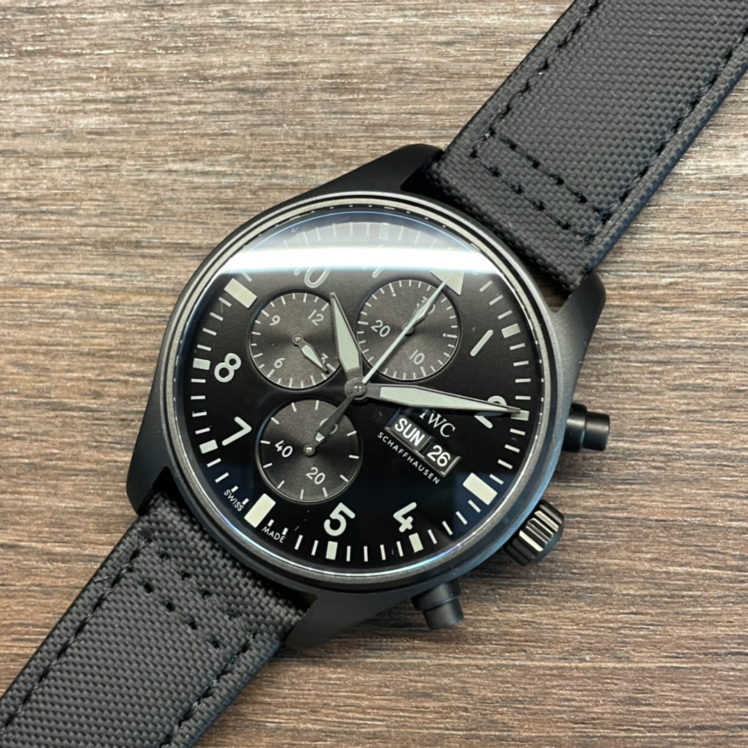 IWC Pilot's Watch Men's(1:1 replica) - Top club