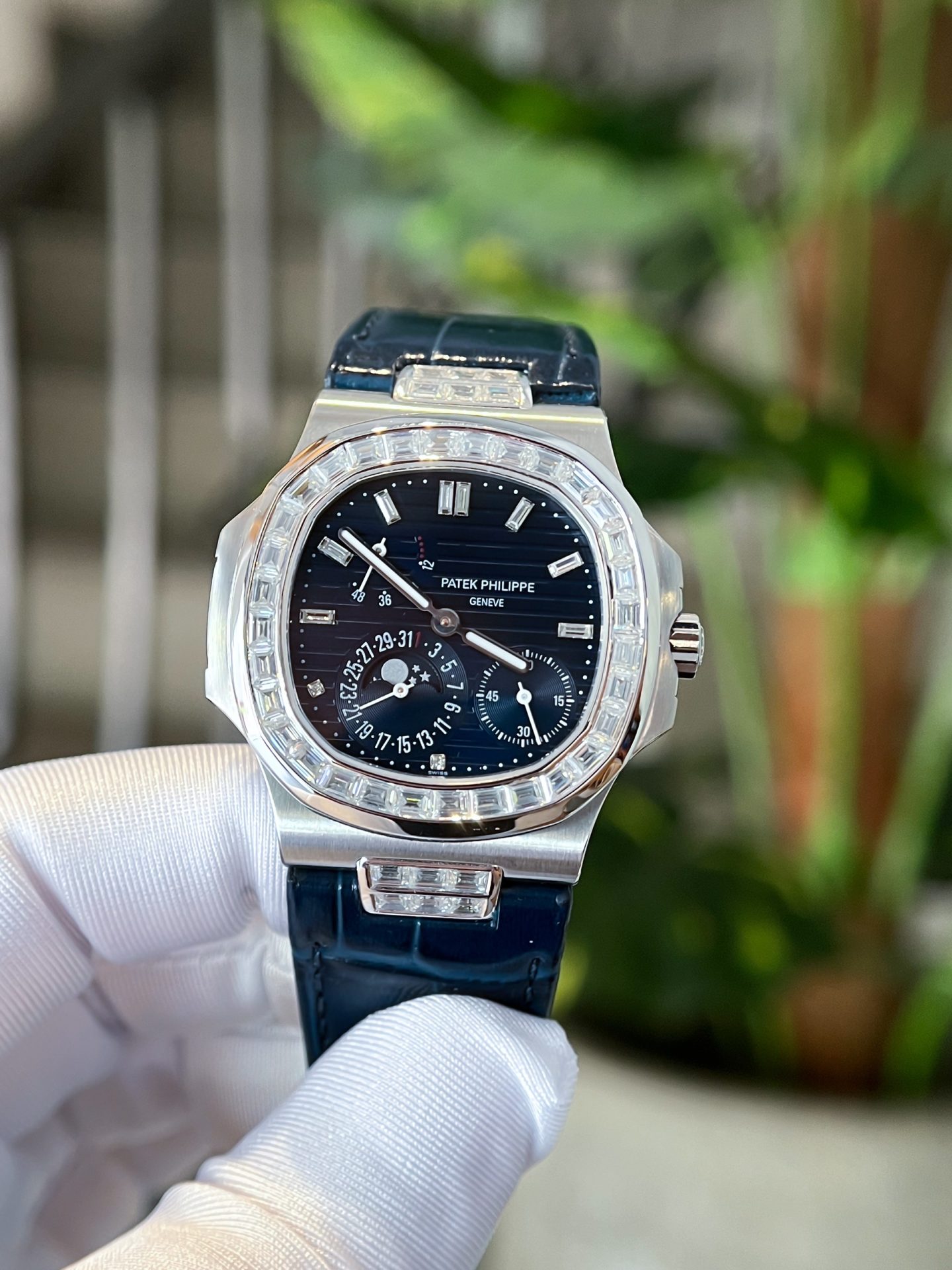 Patek Philippe Replica Watch Nautilus 5724 Custom Moissanite Diamonds Leather Strap 40mm - Top club