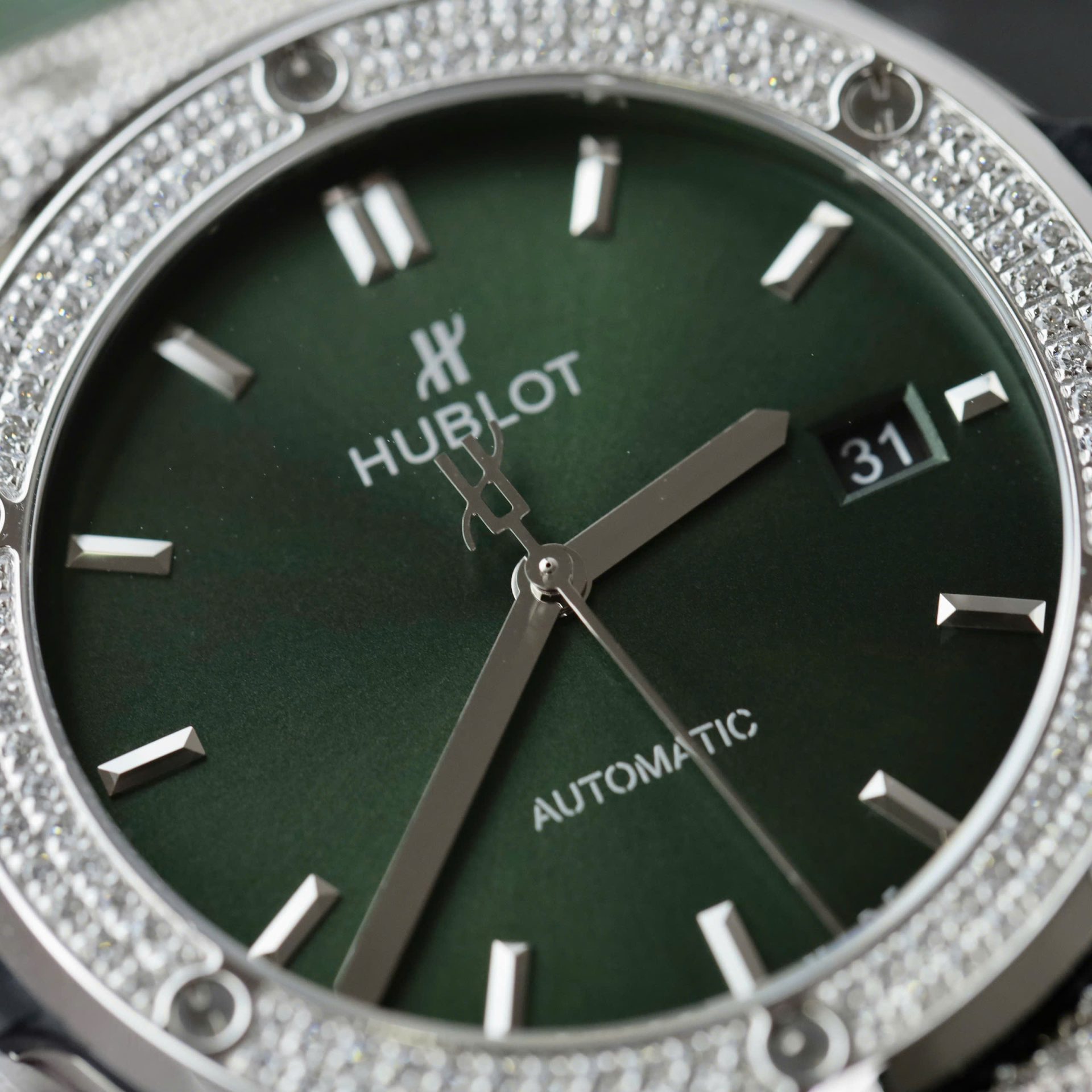 Hublot Classic Fusion Replica Watch Green Dial HB Factory 42mm - Top club