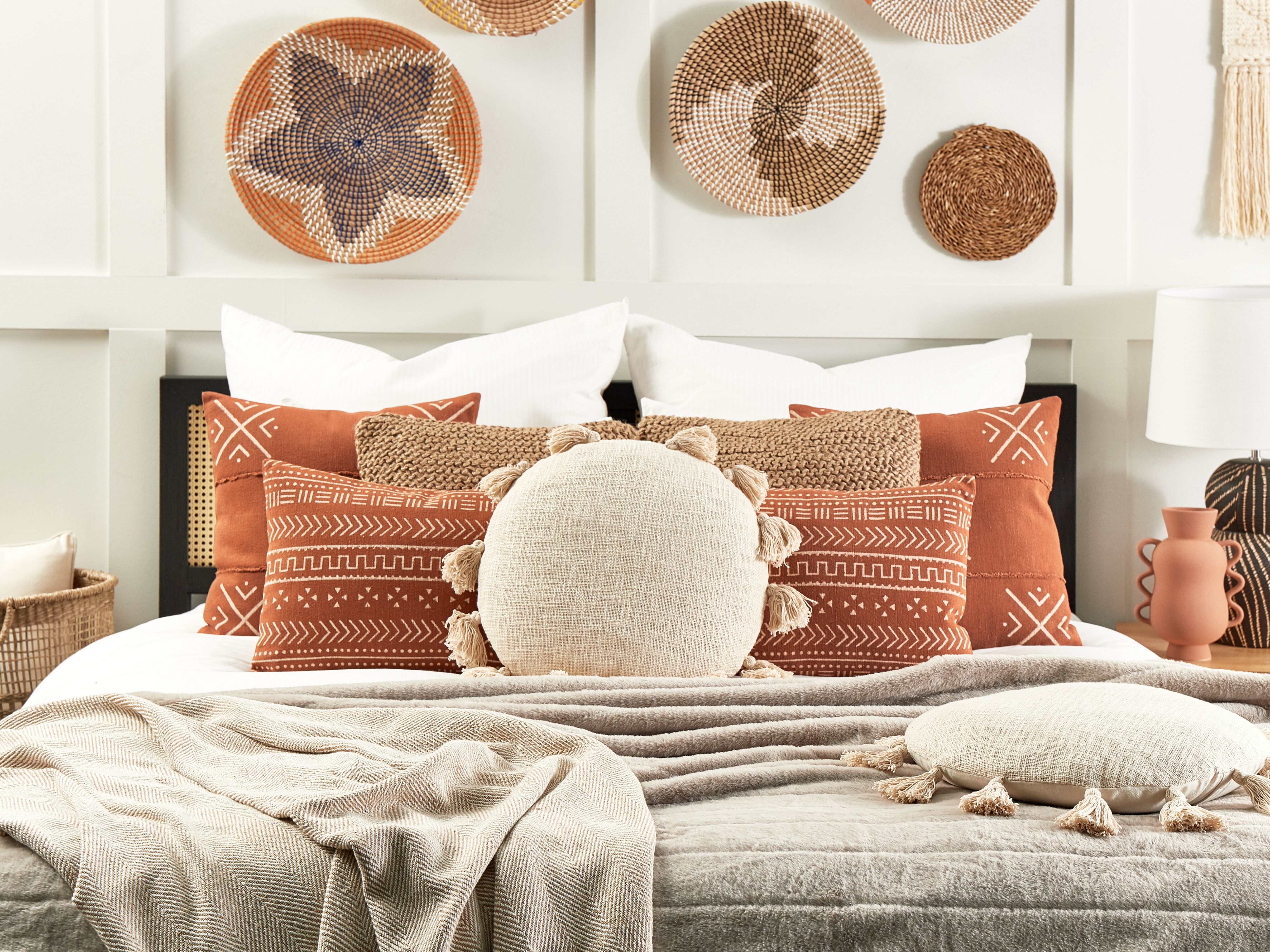 Set of 2 Decorative Cushions MADIA Cotton 45 x 45 cm Light Beige Solid