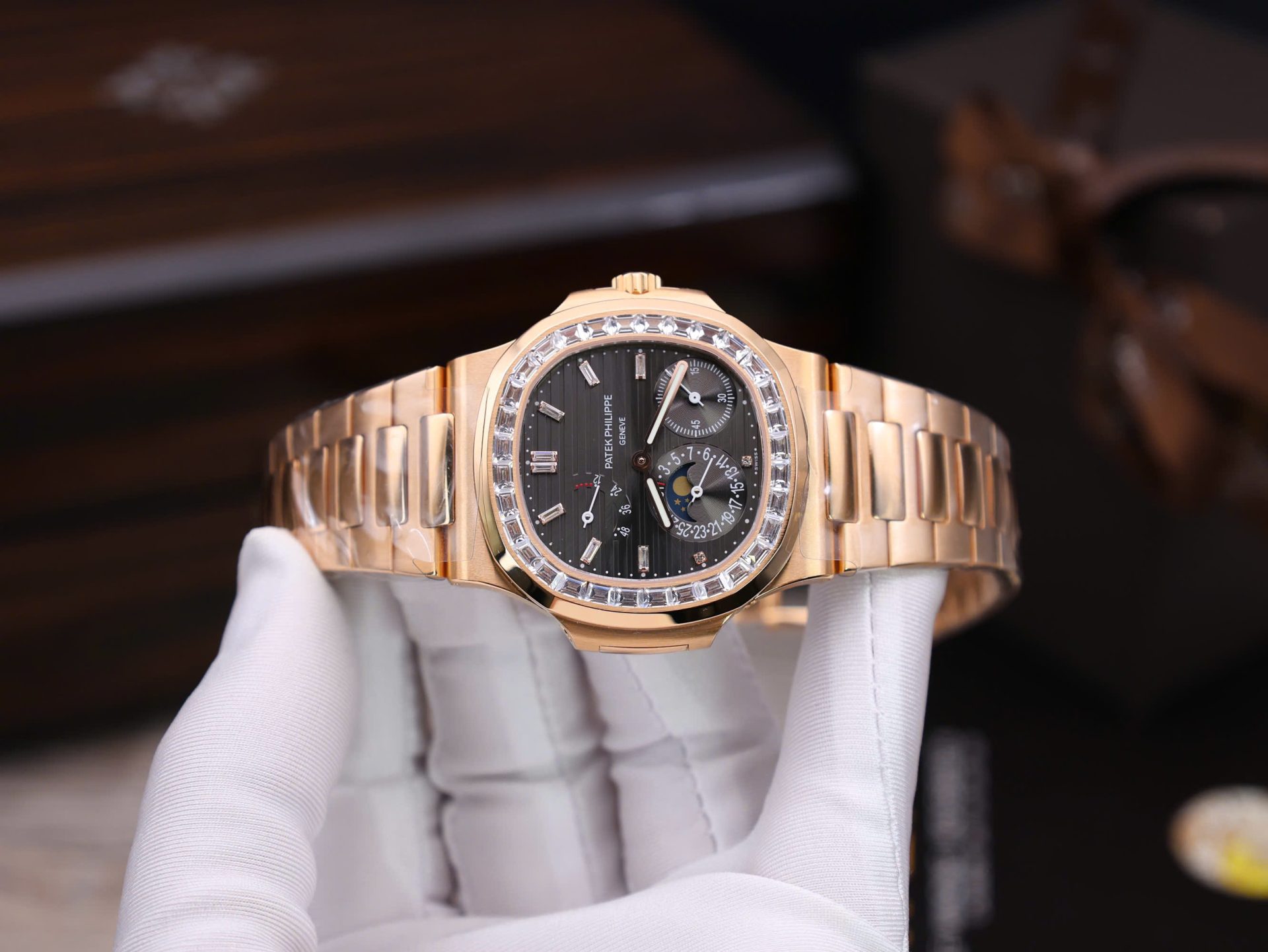 Patek Philippe Nautilus 5724R Replica Watch Custom Gold Wrapped GR Factory 40mm - Top club