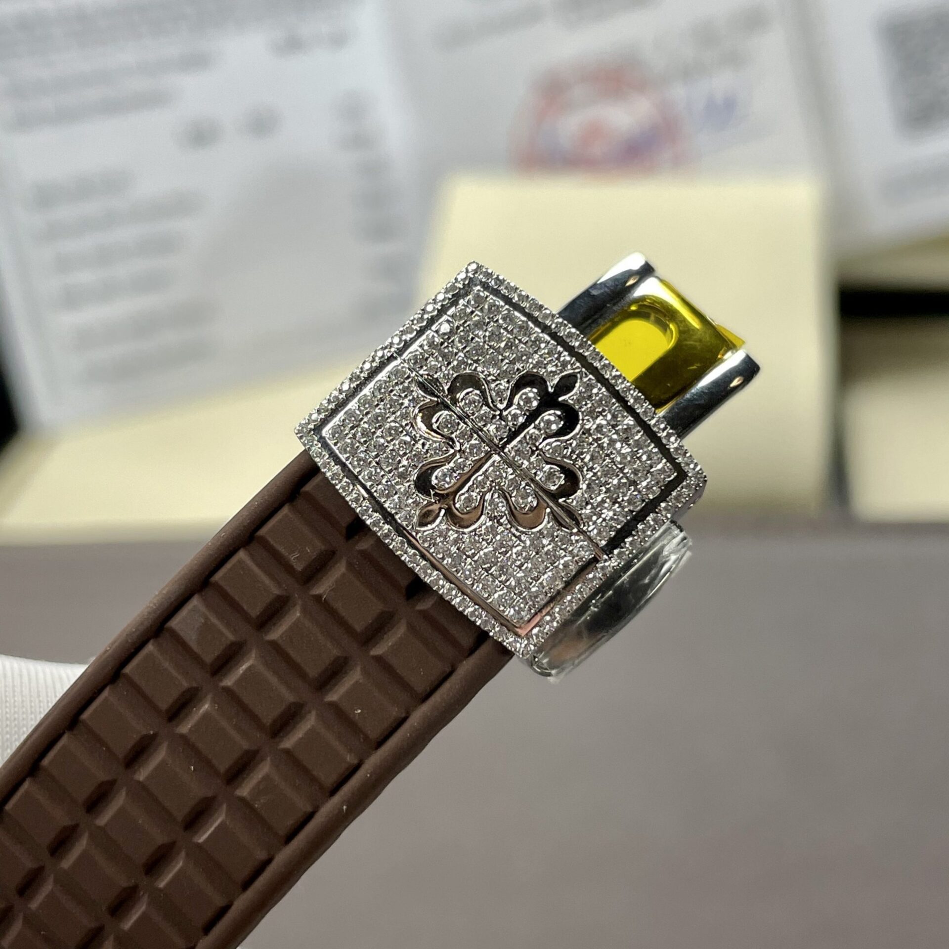 Patek Philippe Replica Watch Aquanaut 5067 Dial Brown Custom Diamonds Moissanite 35.6mm - Top club