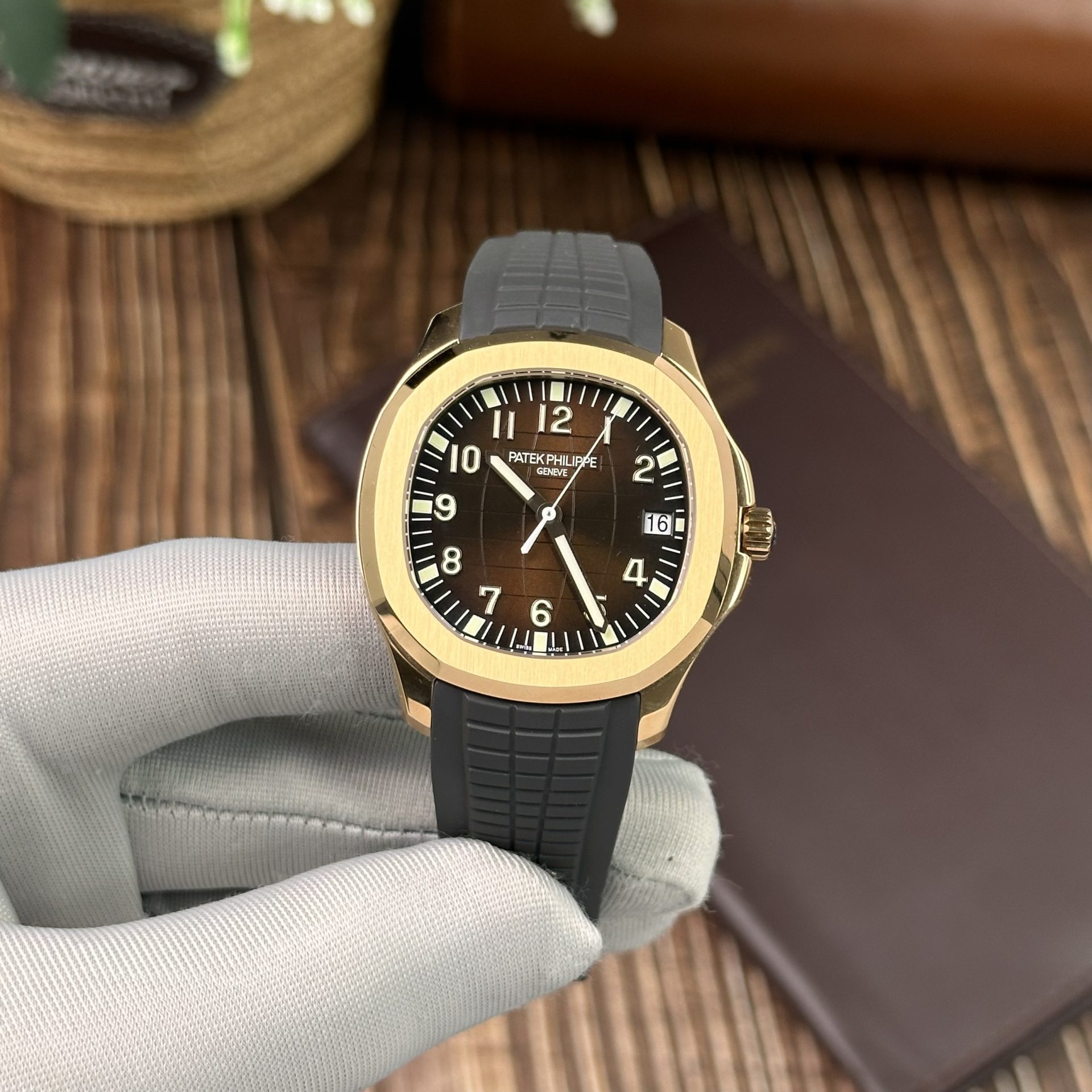 Patek Philippe Replica 1:1 Watch Aquanaut 5167R Chocolate Dial Factory 3K 40mm - Elite Watch Atelier