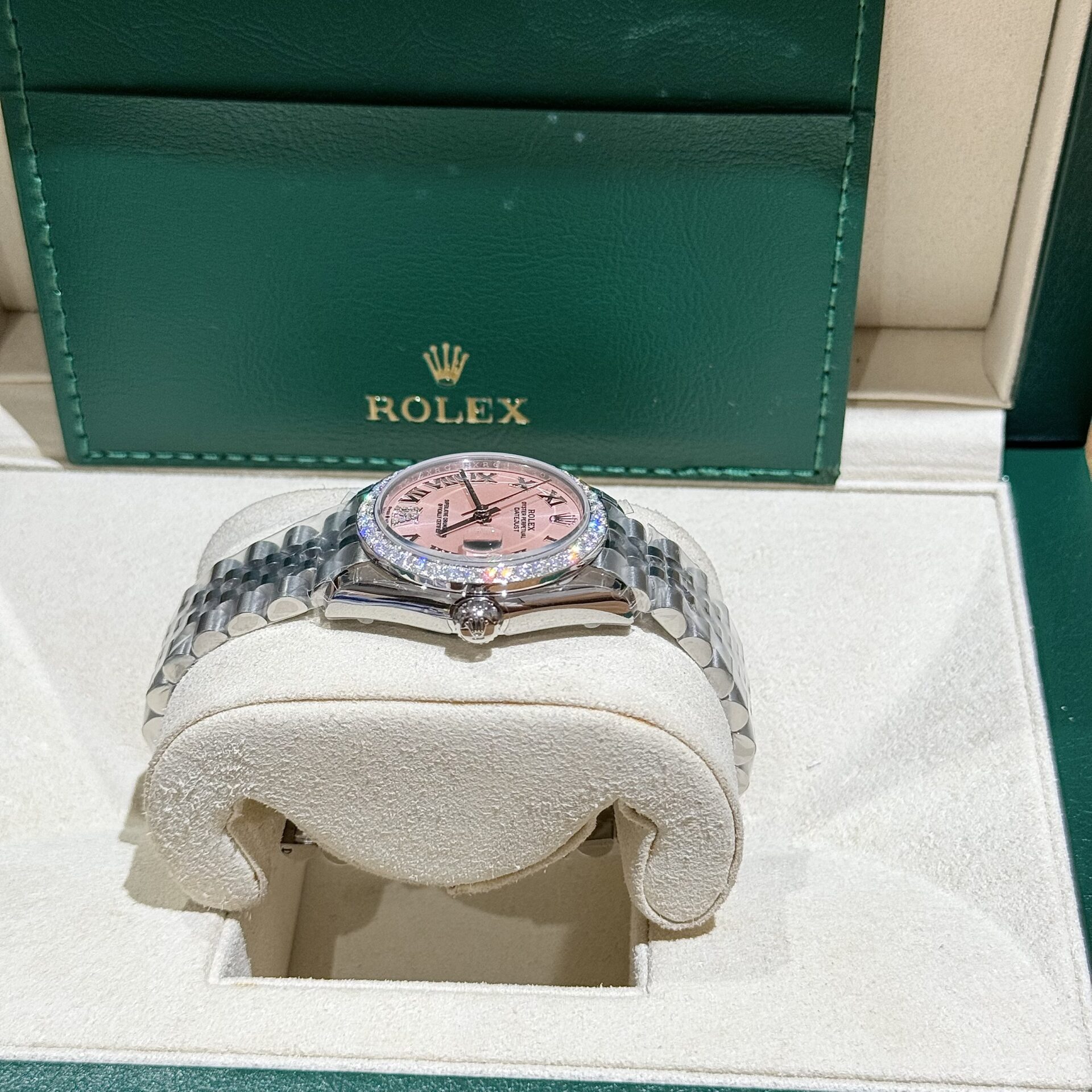 Rolex DateJust Replica Watch Moissanite Diamond Pink Dial 31mm - Top club