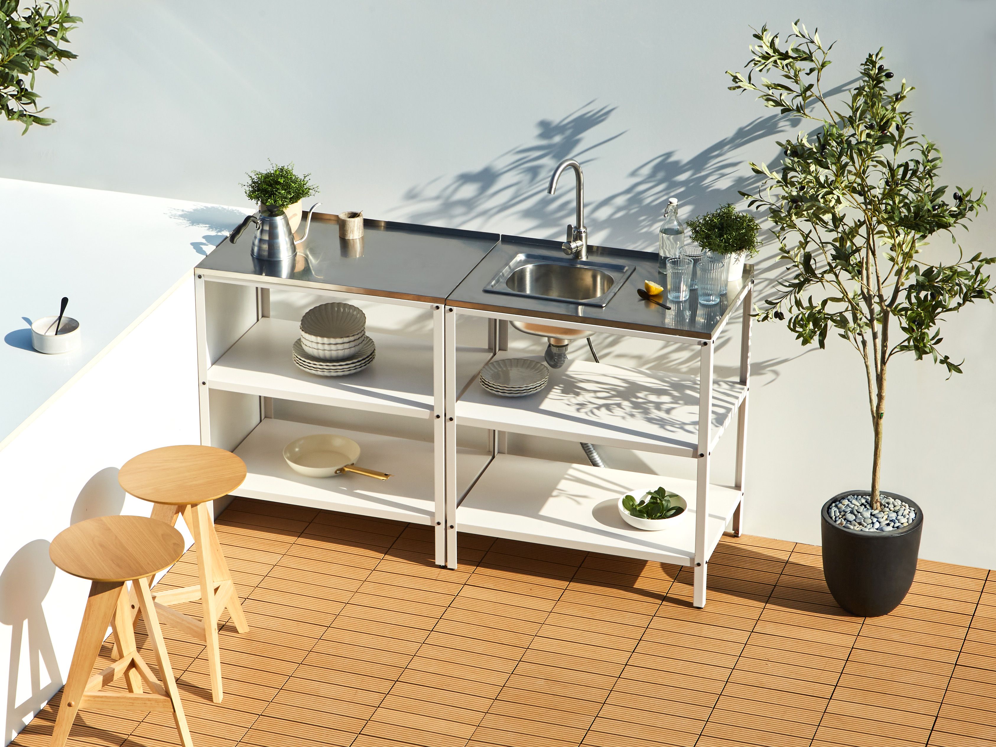 2 Piece Outdoor Kitchen Set with Sink VILAMA White