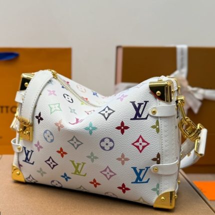 Trunk1:1High-quality replica