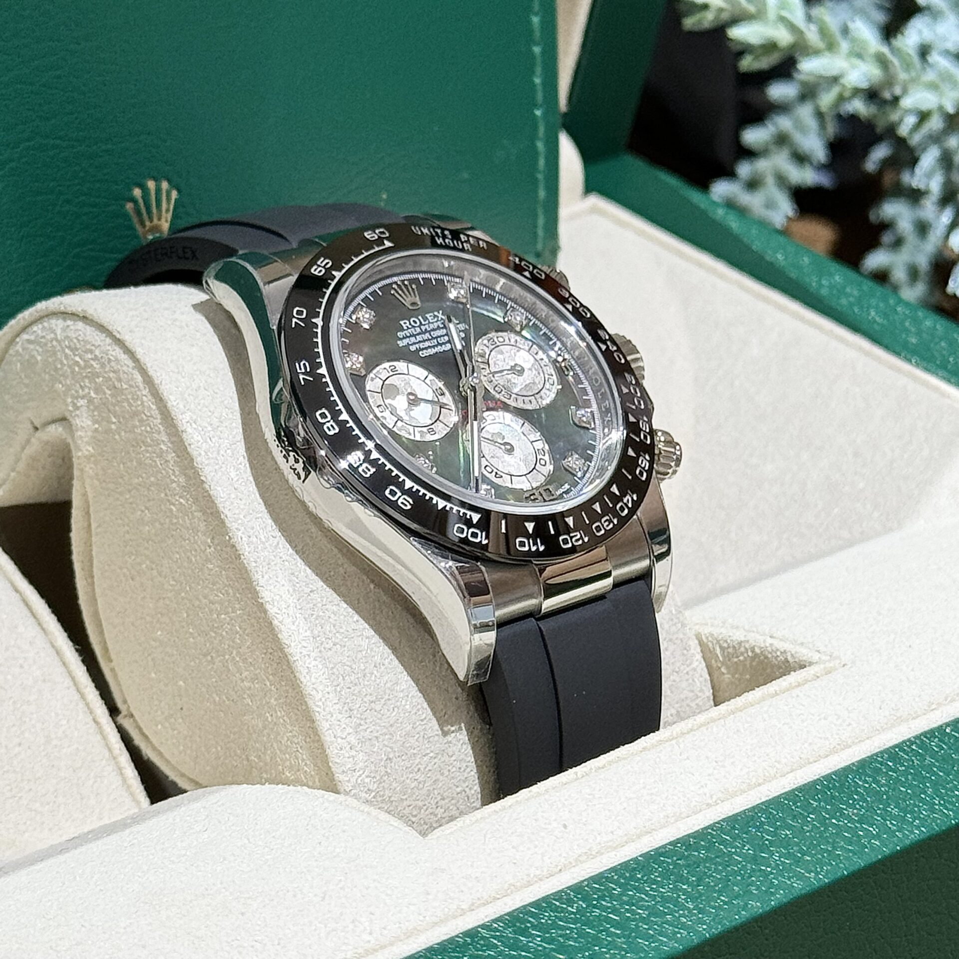Rolex Replica Watches Daytona Mother Of Pearl And Moissanite Diamonds Dial 40mm - Top club