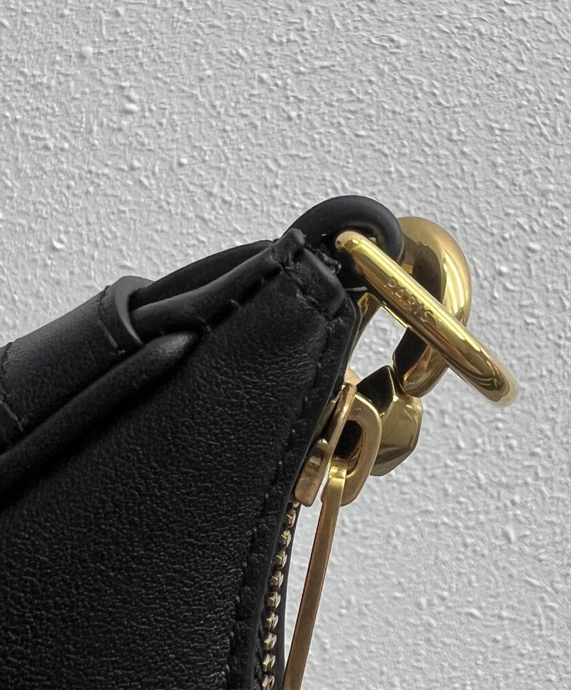 Celine Medium Ava Strap Bag In Smooth Calfskin Black1:1High-quality replica