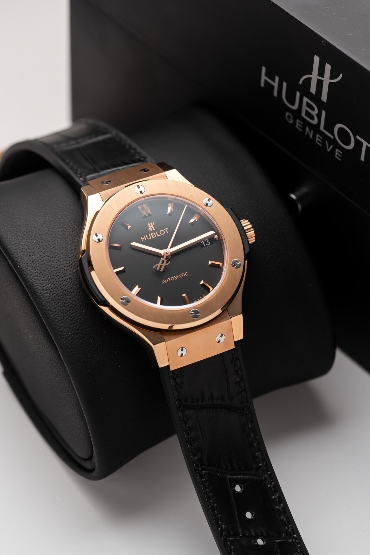Hublot Classic Fusion King Gold Black Replica Watch JJF Factory 38mm - Top club