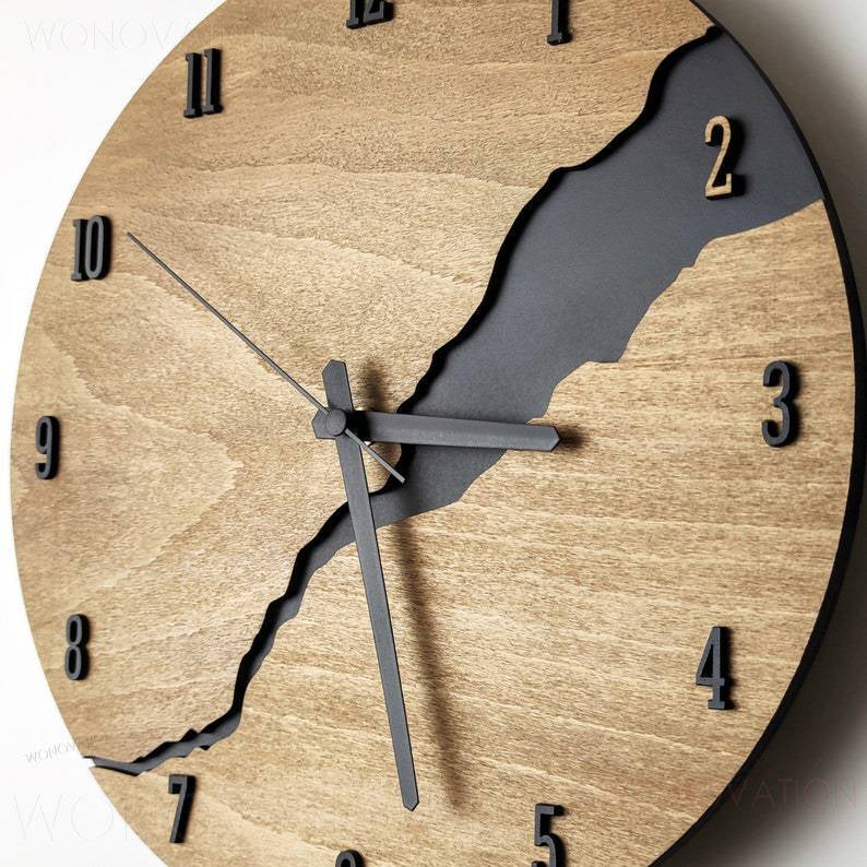 Moderne Houten Wandklok 30x30 cm - Tijdloos Design voor Elk Interieur met Hoogwaardige Materialen