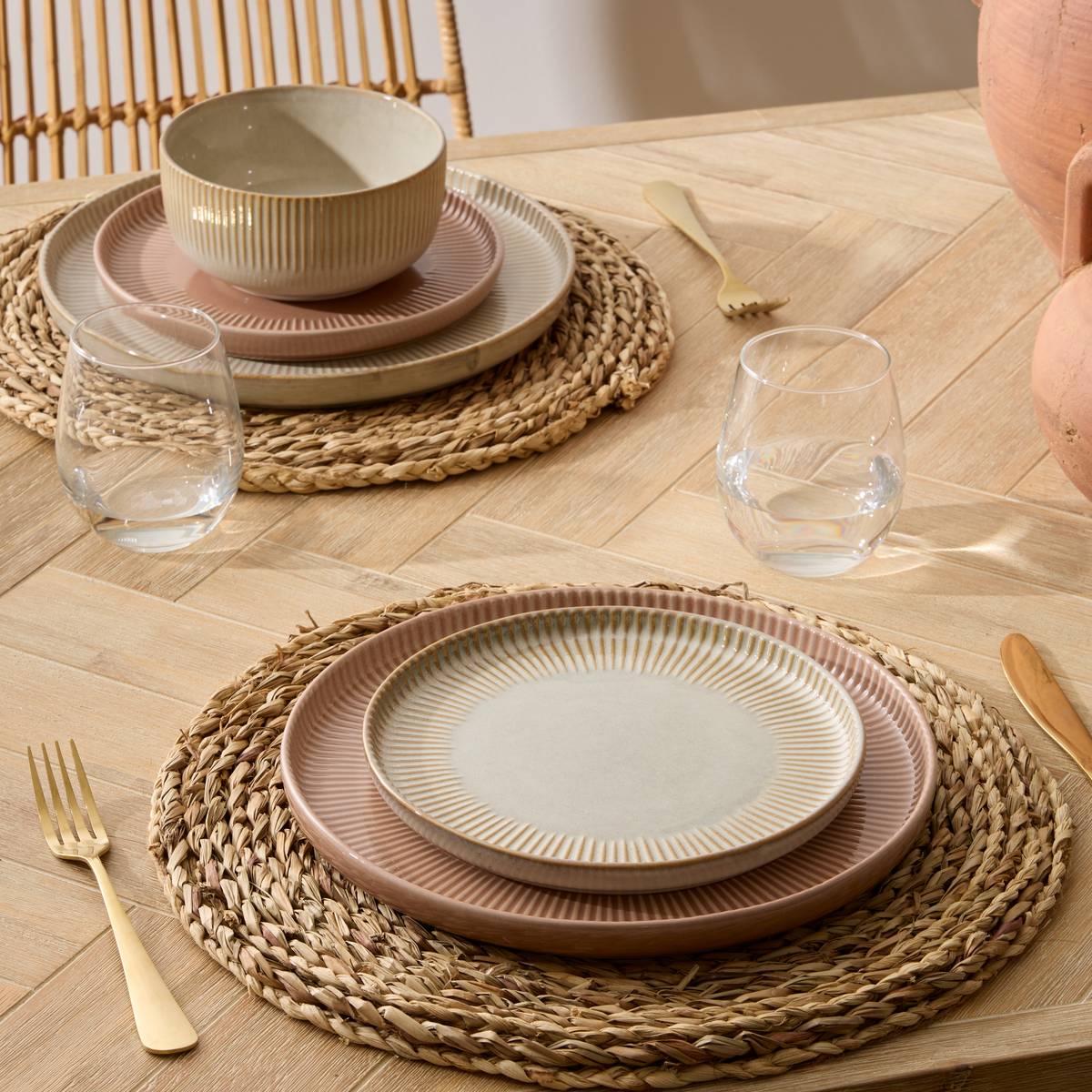 Dessert plate "Chloe" Stoneware (ceramic), D.20.5 cm, Beige