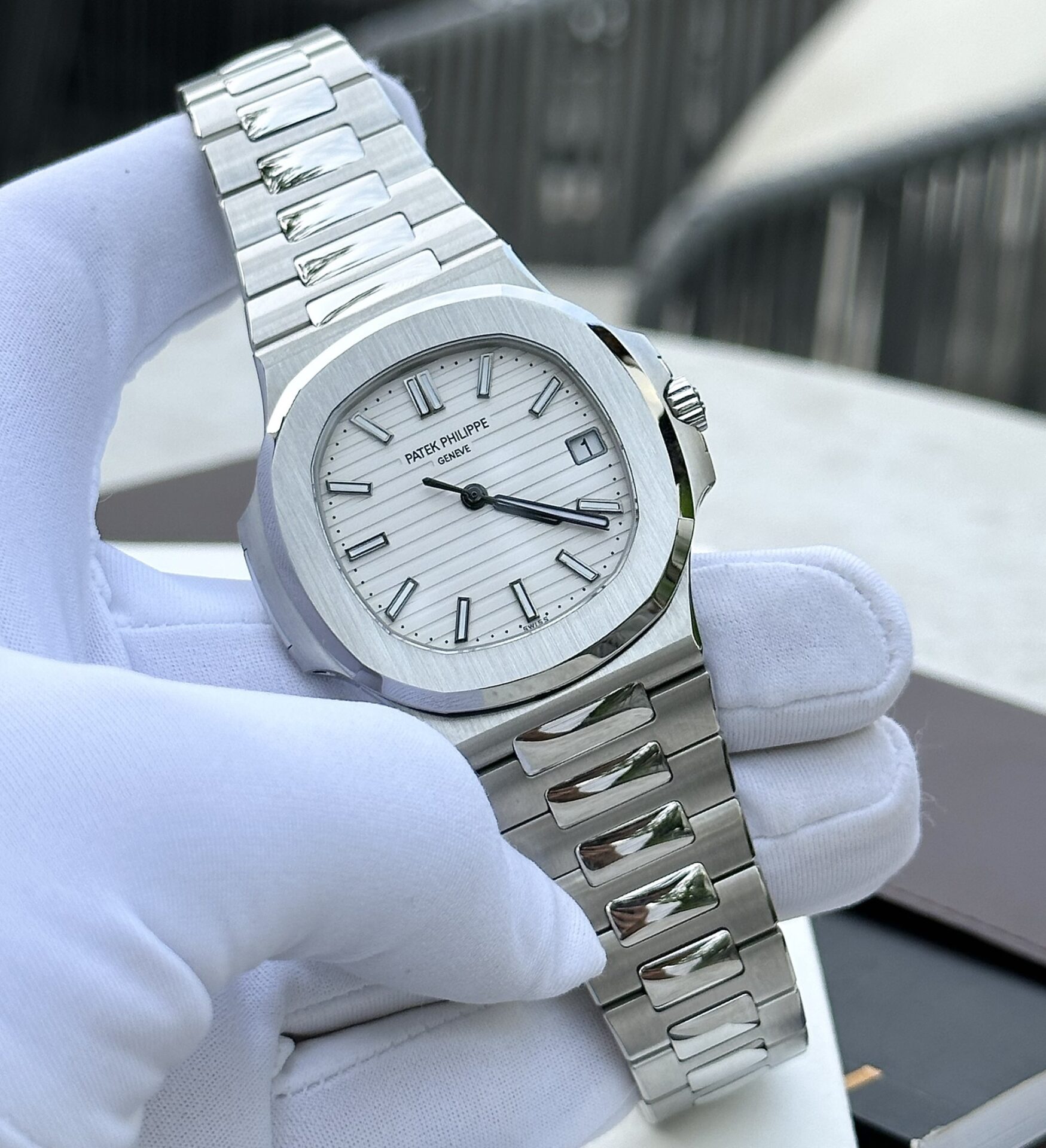 Patek Philippe Nautilus 5711 Rep 1:1 White Dial Luminous Markers Factory 3K 40mm - Top club