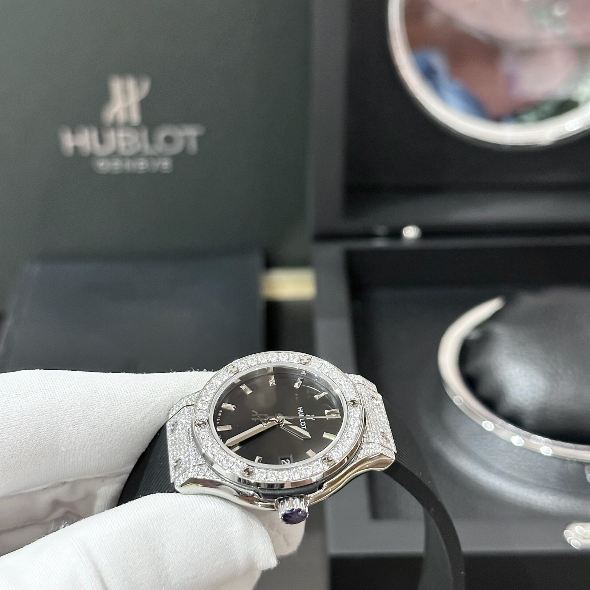 Hublot Replica 11 Watch Classic Fusion Women s With Moissanite Diamond Case 33mm - Top club