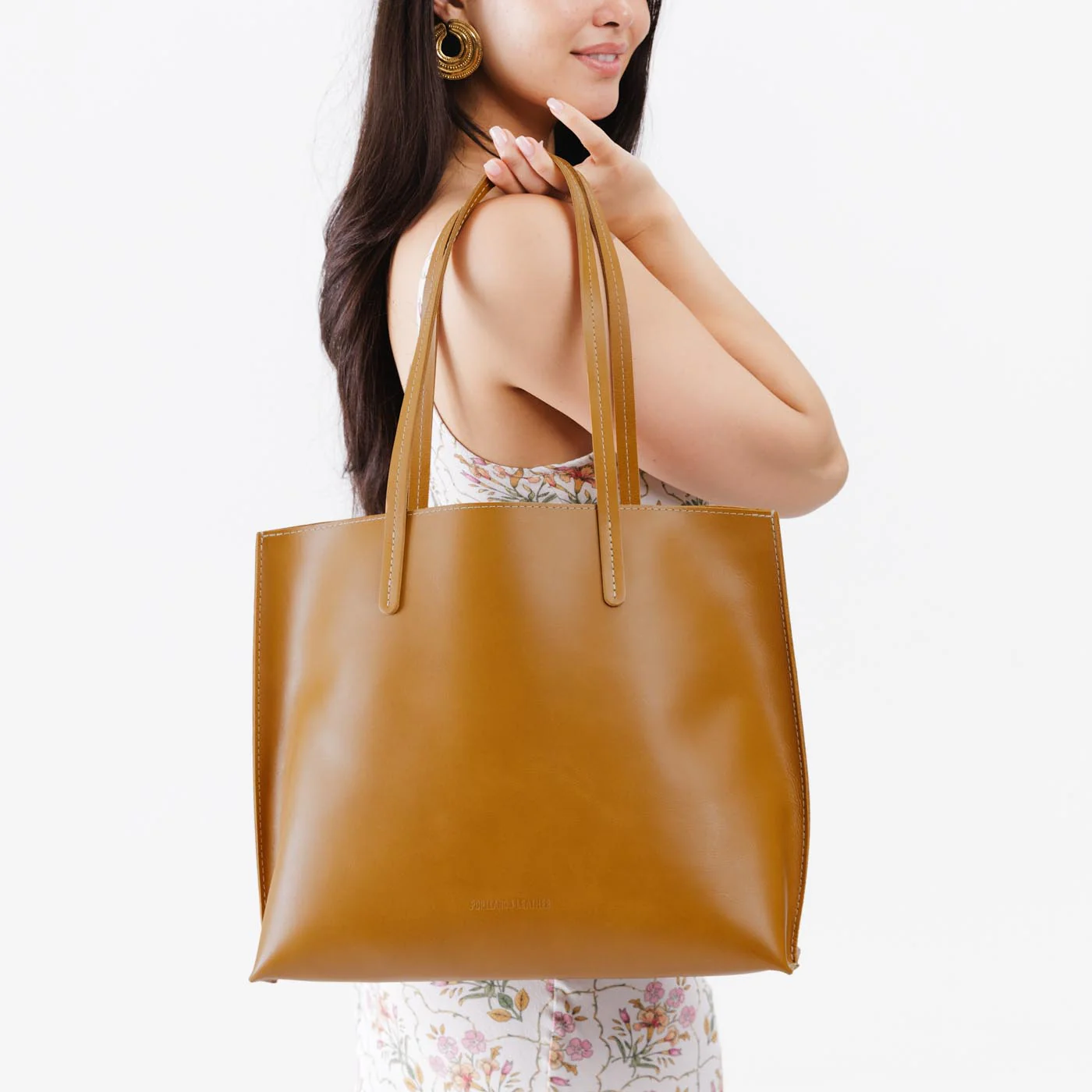 August Tote