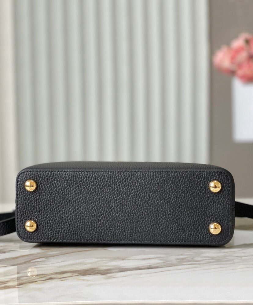 Louis Vuitton Capucines BB M23263 M233311:1High-quality replica