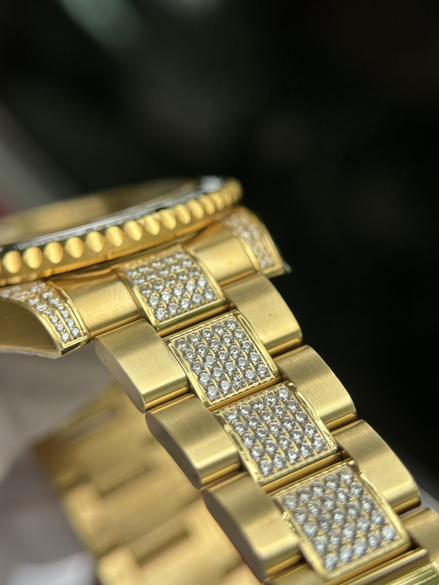 Rolex GMT-Master II Replica 1:1 Watch With Full Diamond Black Dial 40mm - Elite Watch Atelier