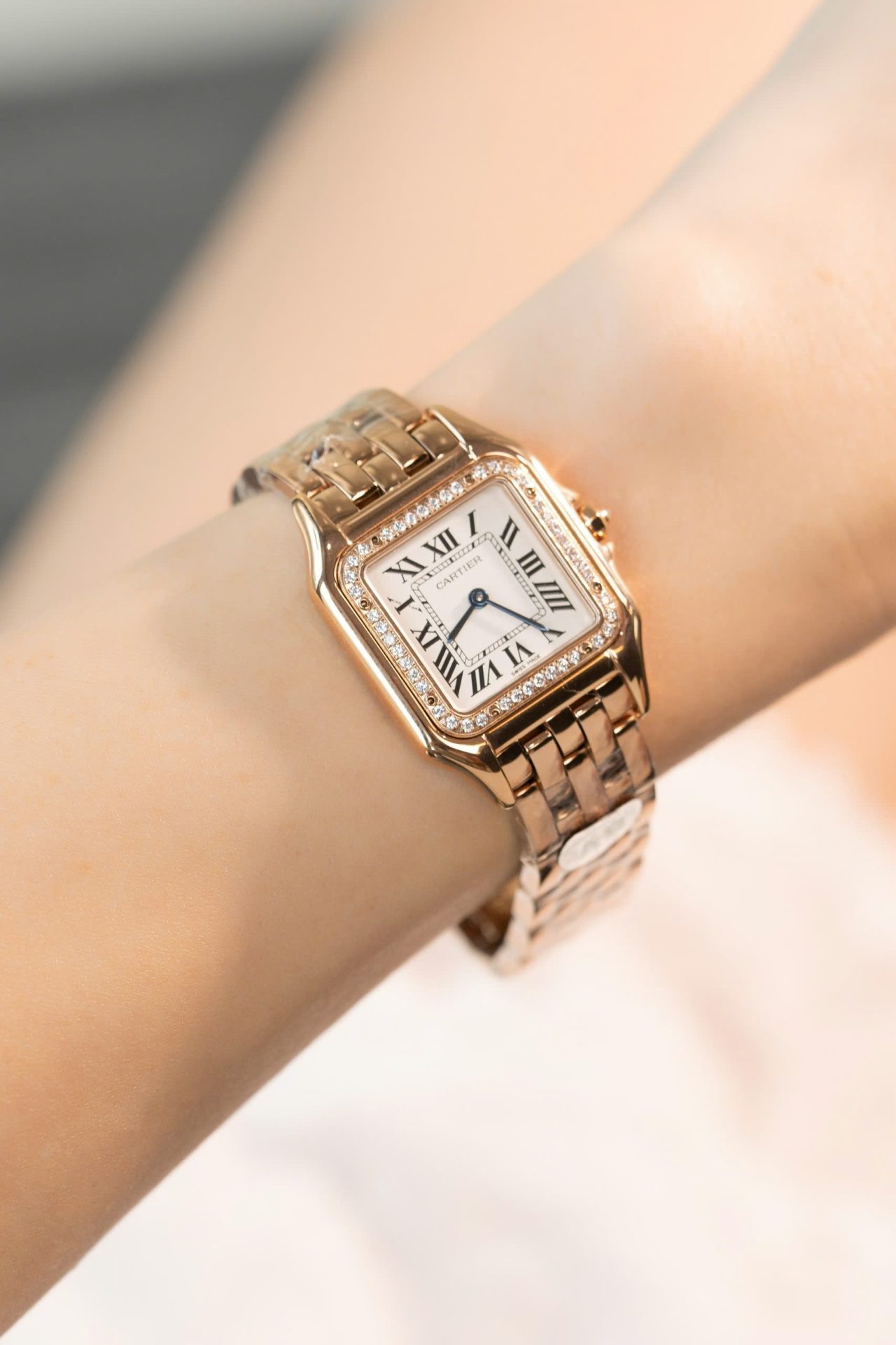 Cartier Panthere Women s Replica Watch Rose Gold Quartz 27mm - Top club
