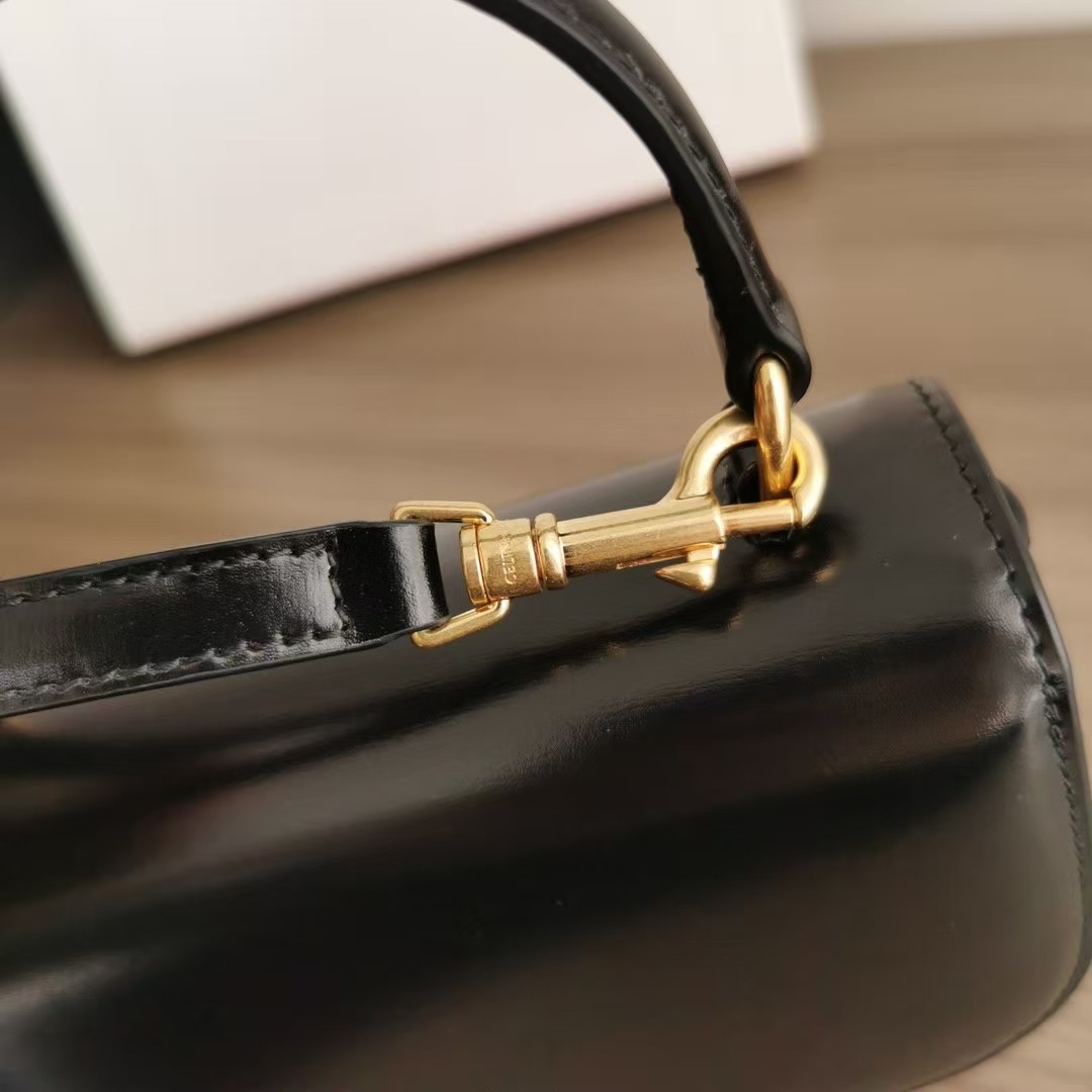 CELINE MINI BESACE CLEA1:1High-quality replica