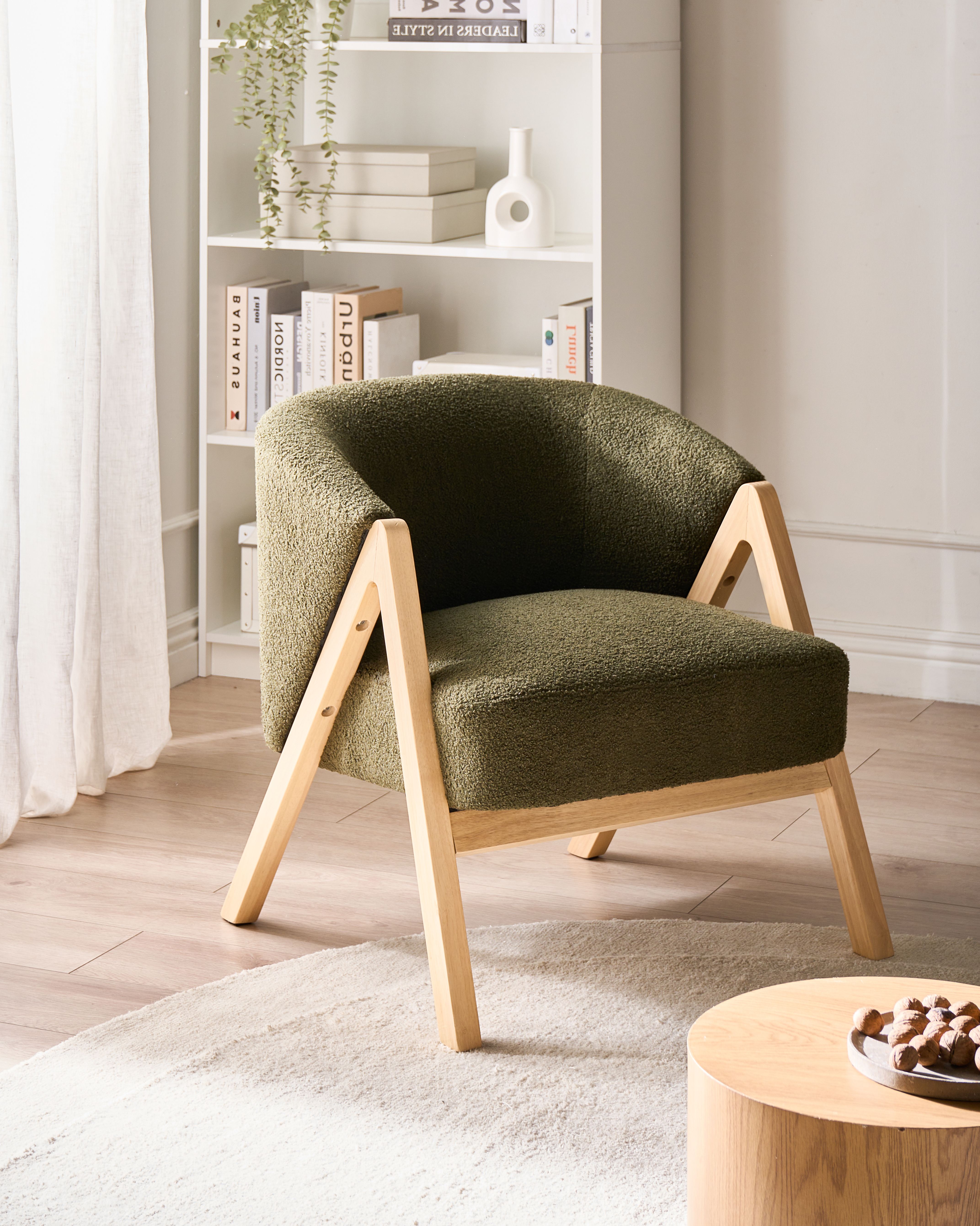 Armchair SKEI Boucle Dark Green