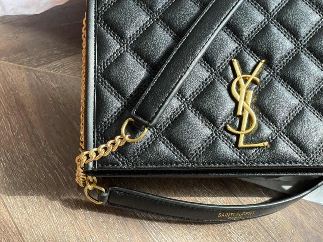TO – Luxury Edition Bags SLY 1711:1High-quality replica