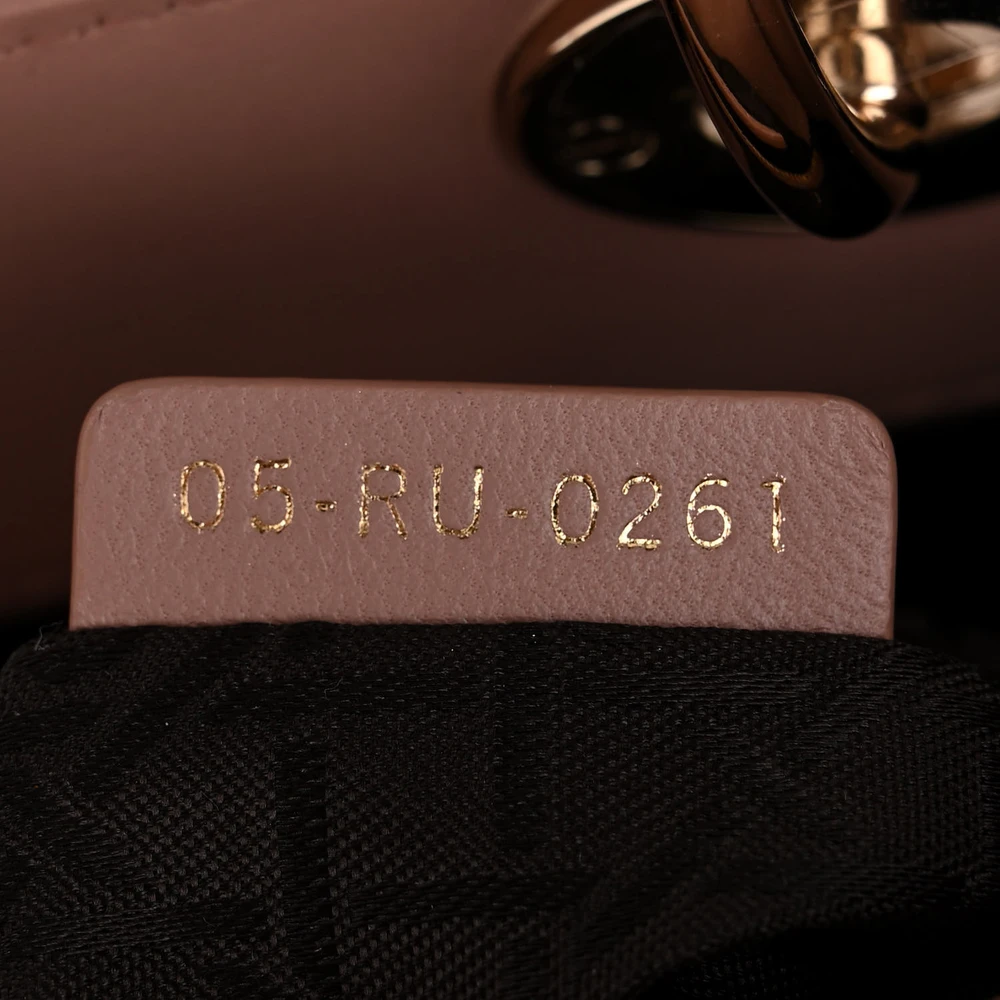Mirror Quality Replica Dior Bags That Capture Luxe Elegance1:1High-quality replica