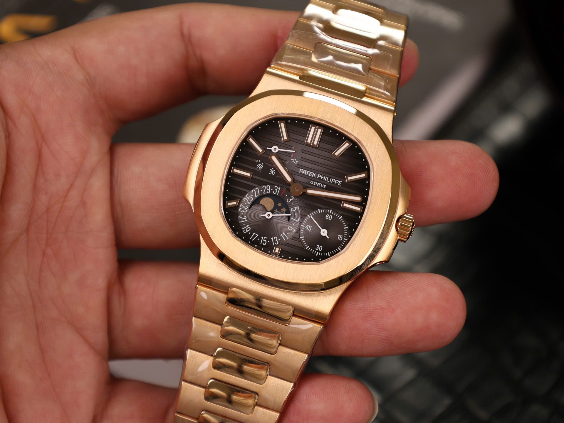 Patek Philippe Nautilus 5712 18K Gold Wrapped Gray Dial PPF Factory 40mm - Top club