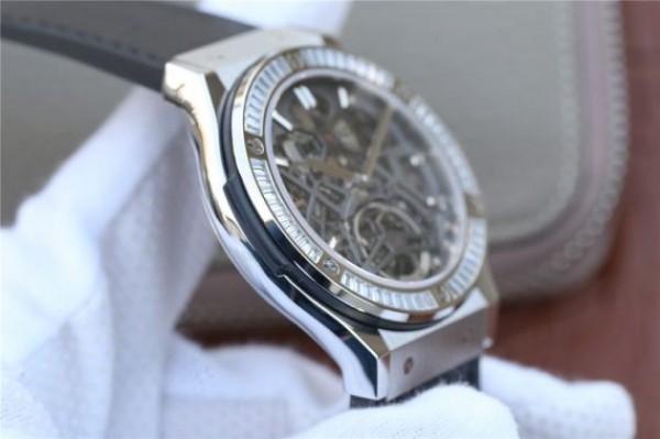 Replica Hublot Classic Fusion Tourbillon 42mm TF Skeleton Dial Black Gummy Strap A23J - Top club