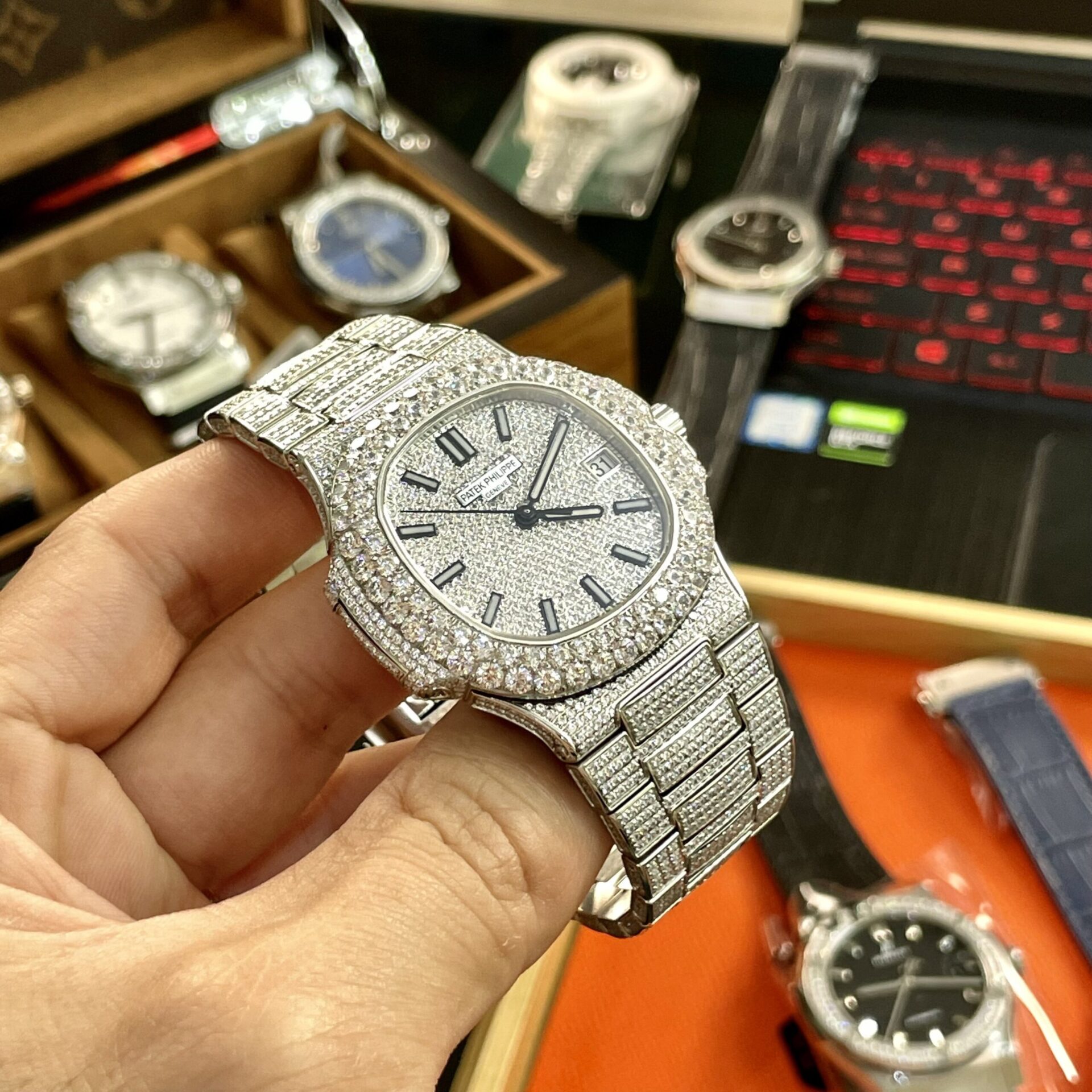 Patek Philippe Replica Watches Nautilus 5719 Full Diamonds PPF 40mm - Top club