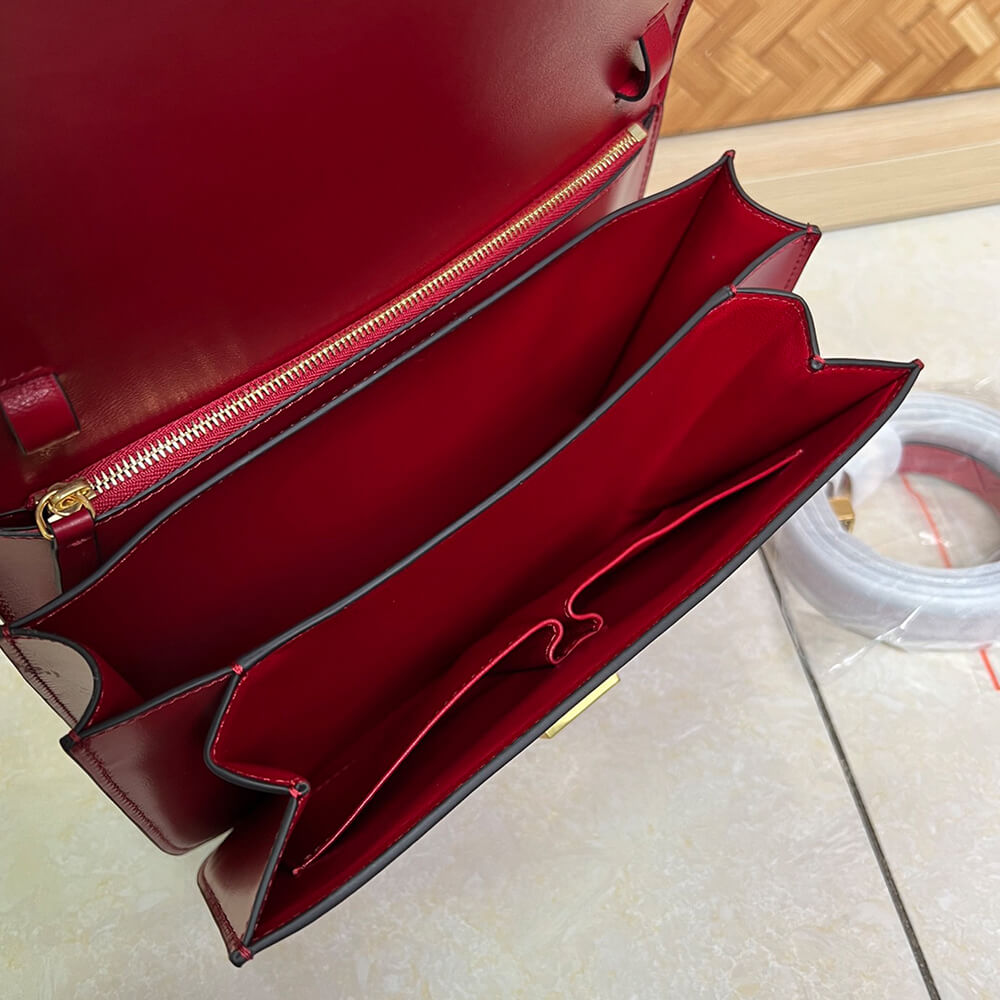 Celine Classic Box Bag in Red1:1High-quality replica