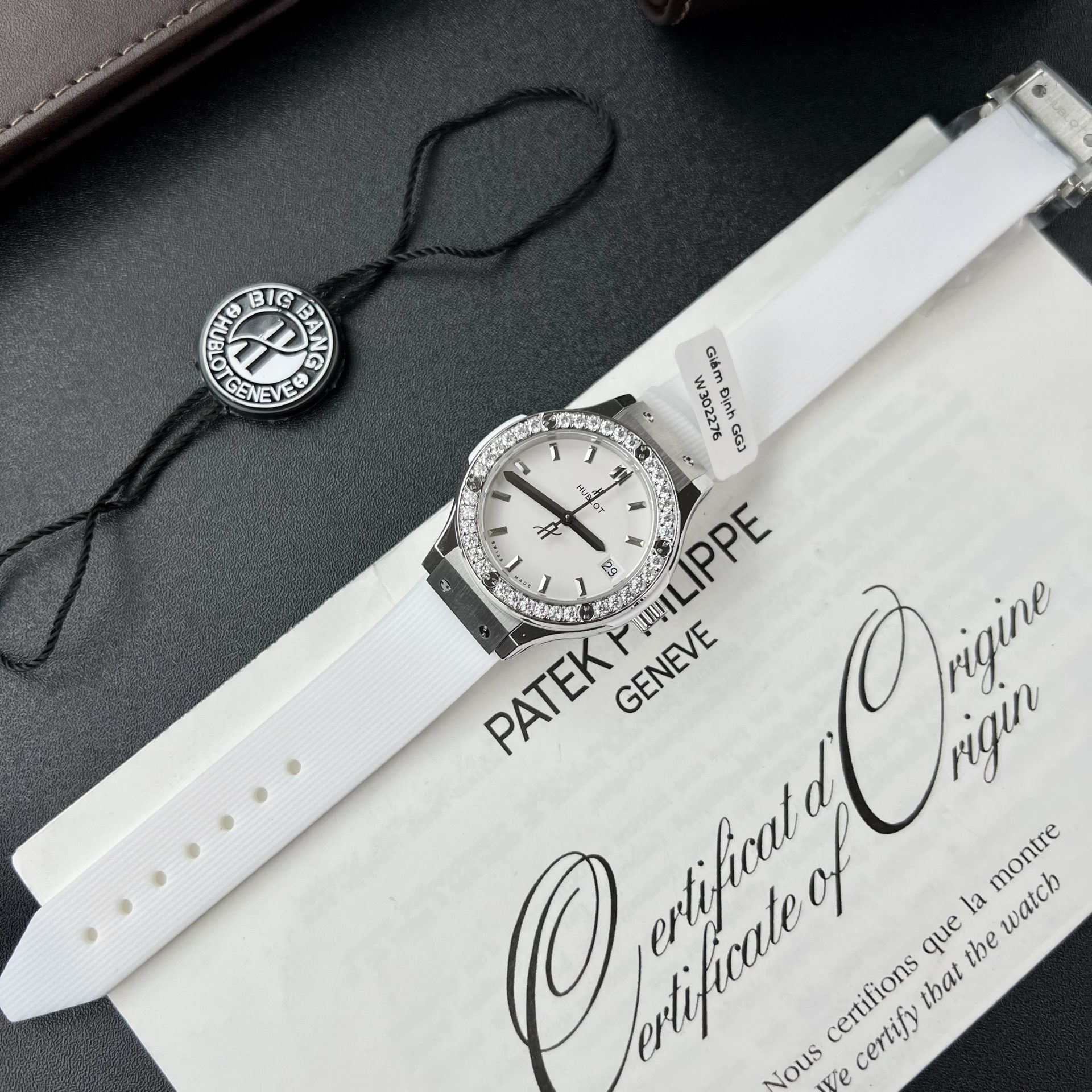 Hublot Replica Watch Women s White Rubber Strap With Moissanite Diamonds 33mm - Elite Watch Atelier