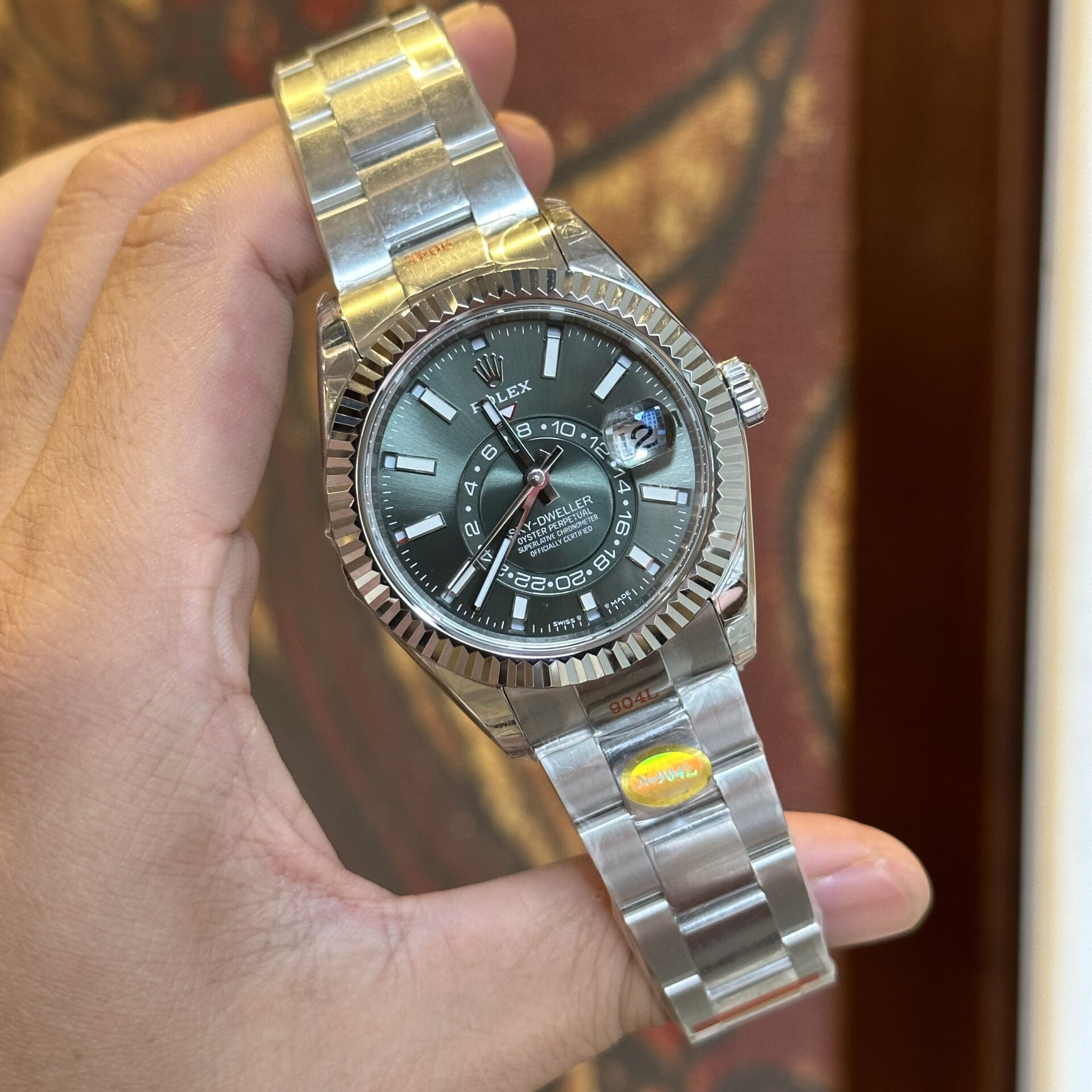 Rolex Sky Dweller 326935 Replica Watch Green Dial Noob Factory 42mm - Top club