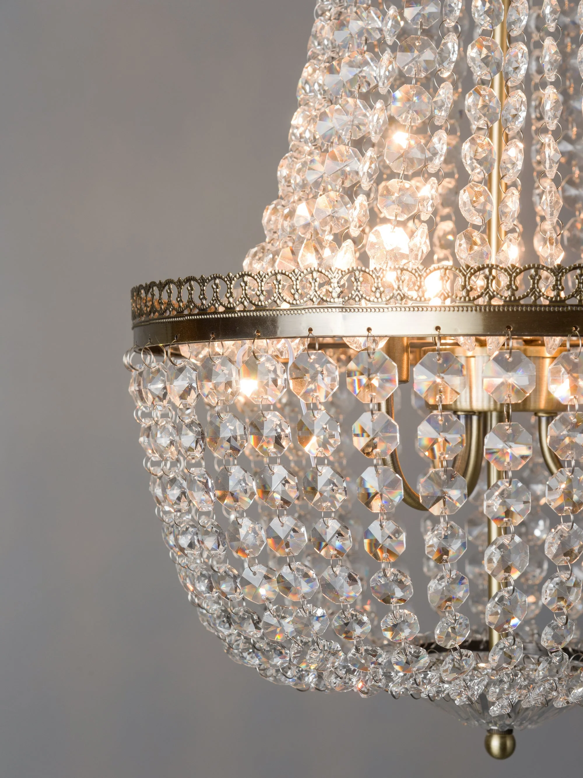 Pioni - 3 light antique brass crystal glass chandelier