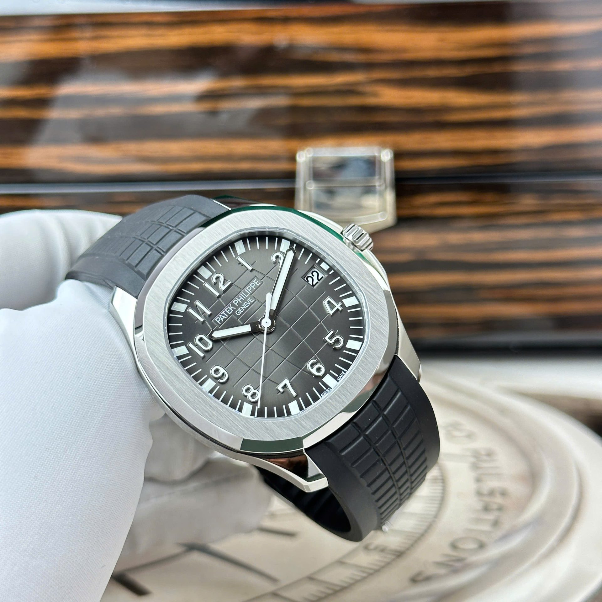 Patek Philippe Aquanaut 5167 Replica Watch Custom Like Auth VVIP 40mm - Top club