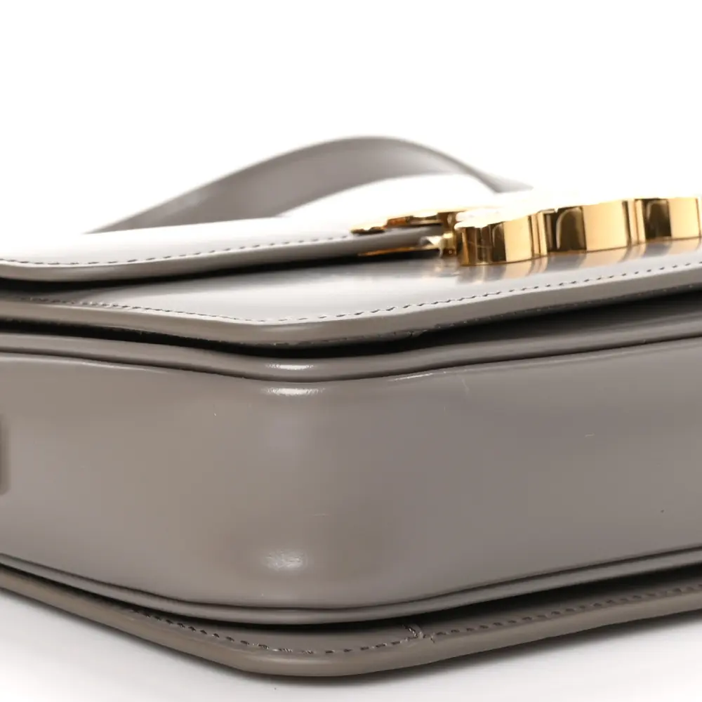 Superfake Celine Pebble Leather with Gold Hardware1:1High-quality replica