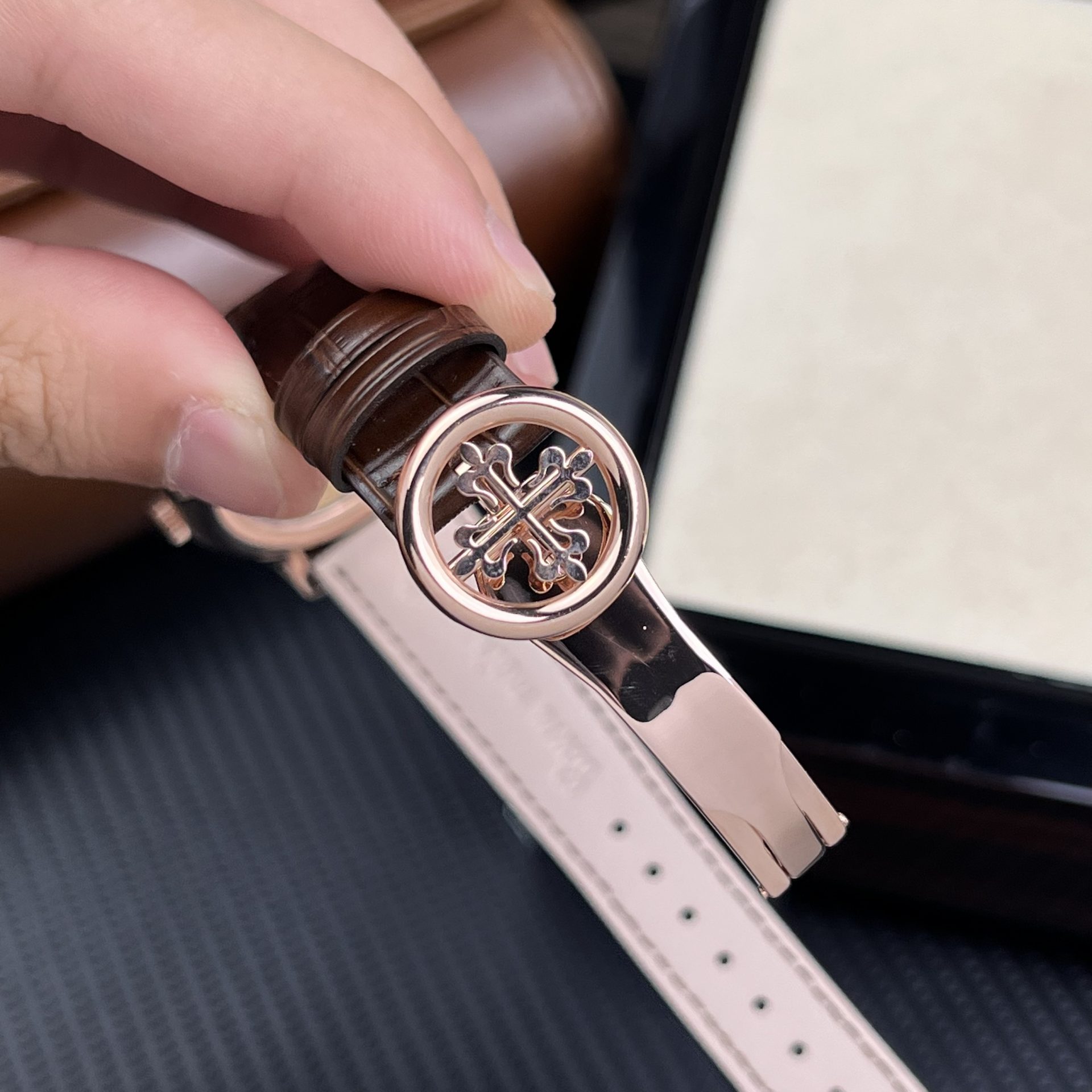 Patek Philippe Replica 1:1 Watch 5205R 18K Rose Gold Wrapped Men White Face 40mm - Top club