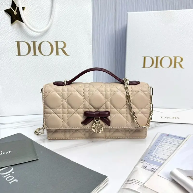 Shop1:1High-quality replica