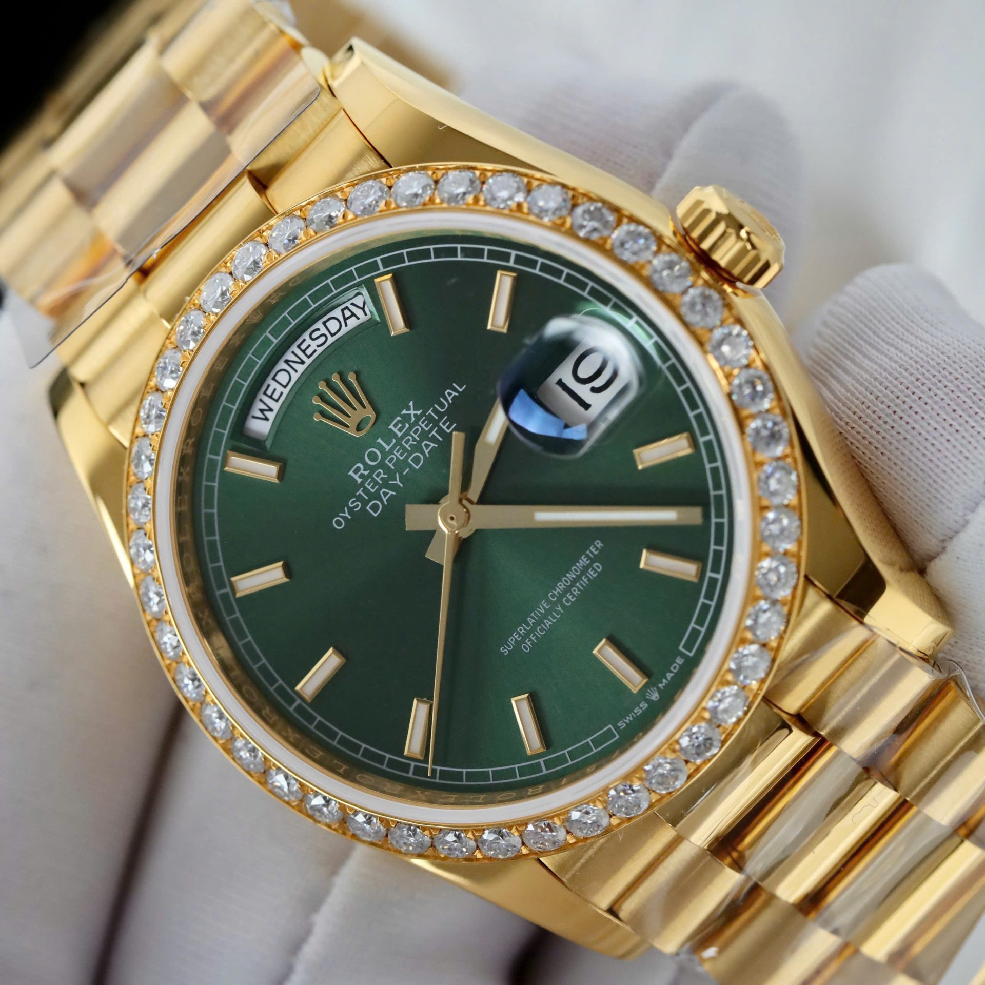 Rolex Day-Date Dial Green Replica Watch Gold Wrapped + Diamonds Moissanite Hong Kong 36mm - Elite Watch Atelier