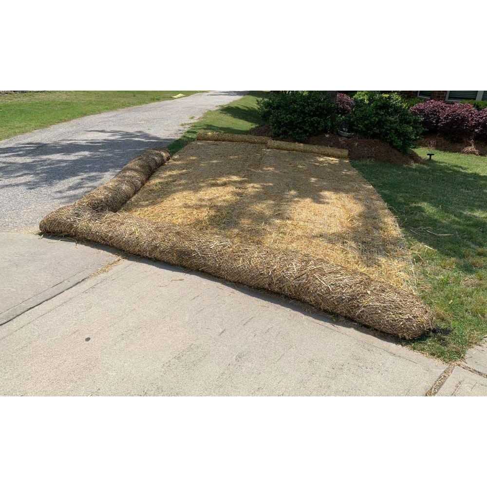 Pennington Straw Wattle 8 in x 8 ft - Image 3 Pennington Straw Wattle 8 in x 8 ft - Image 3