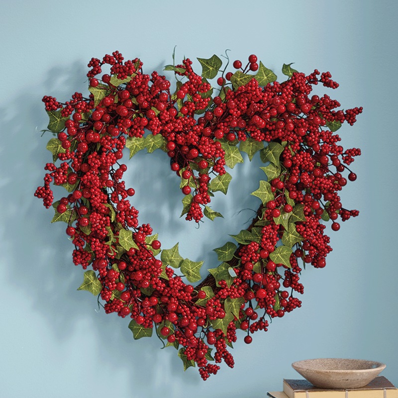 Raspberry and Ivy Heart Wreath - MIDNIGHT VELVET CATALOG
