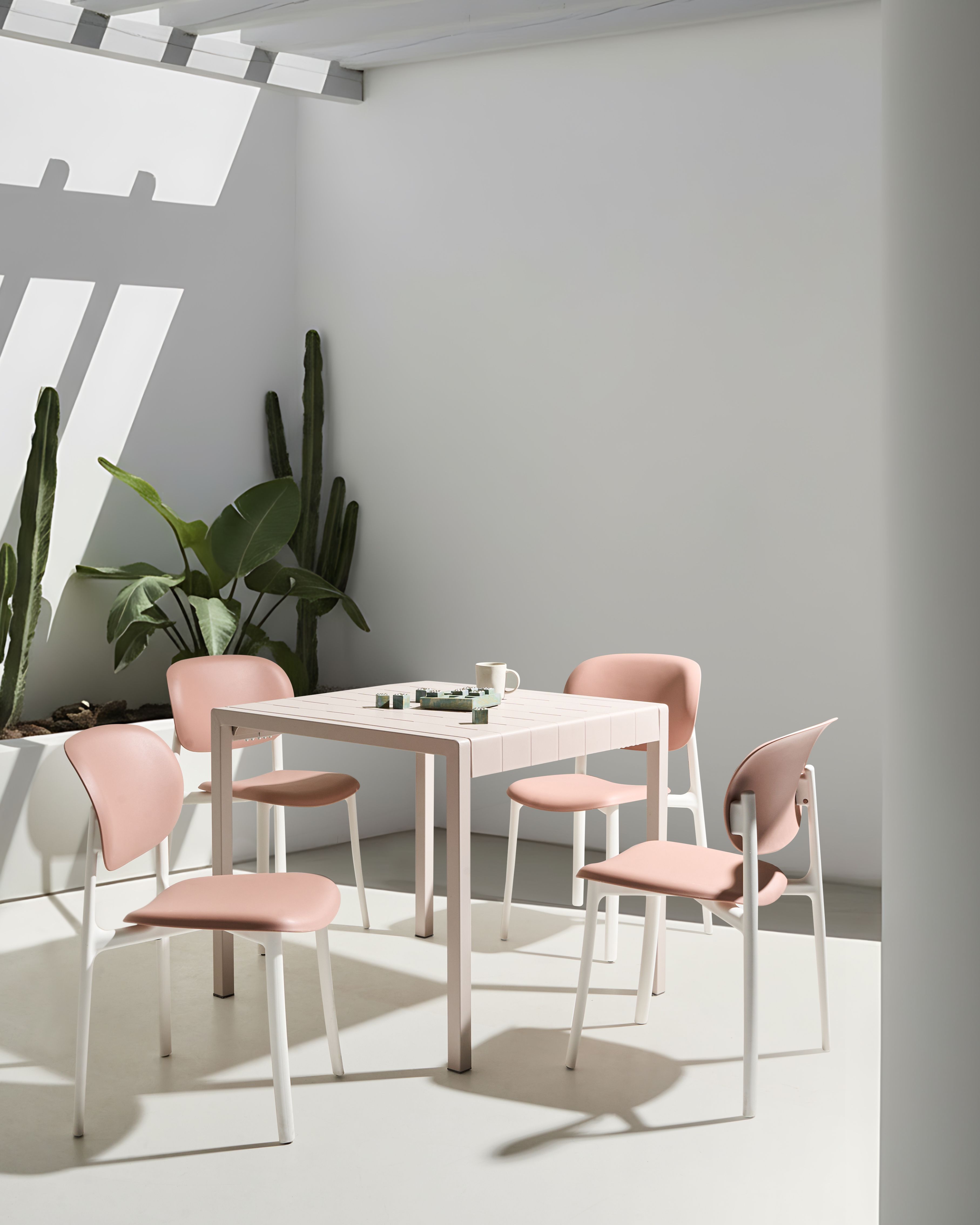 Set of 4 Garden Chairs MUSANO Pastel Pink