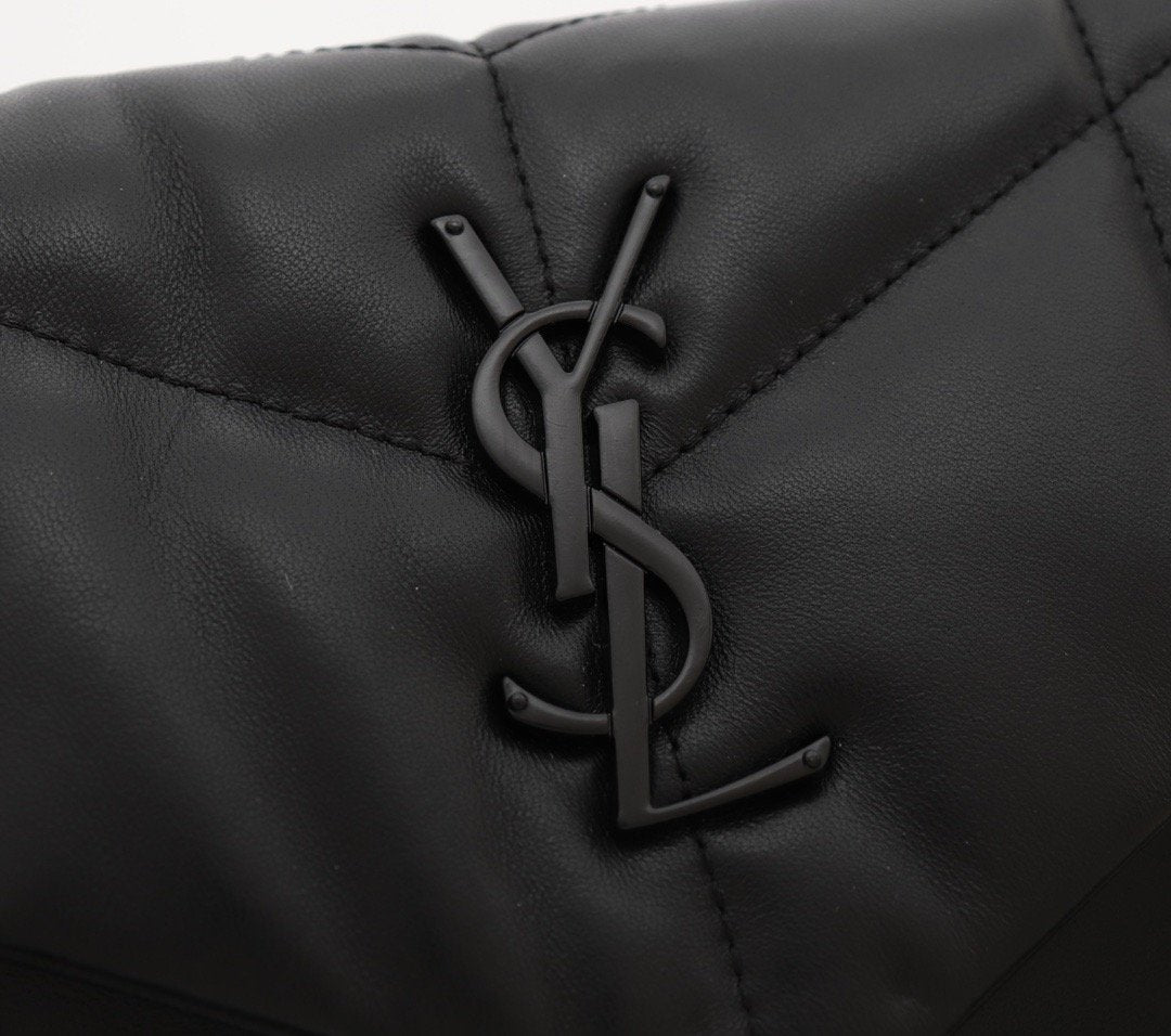TO – Luxury Edition Bags SLY 1231:1High-quality replica