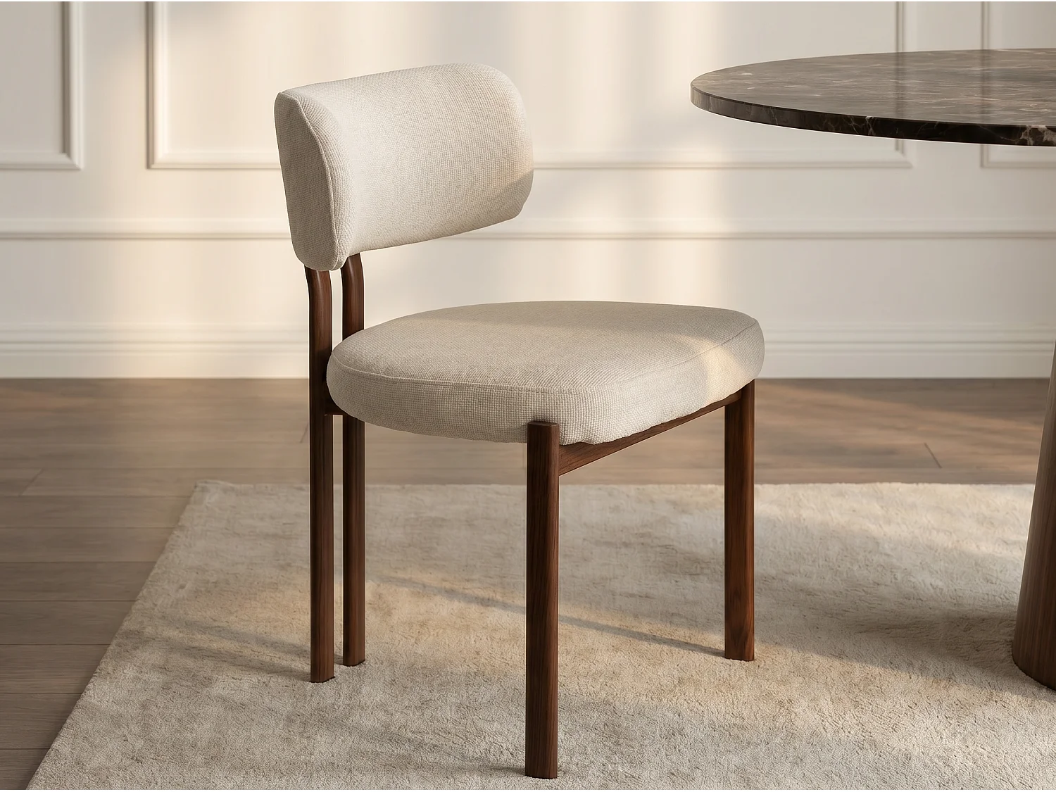 Lot de 2 chaises de salle à manger Hira - Tissu Bouclette Blanc Cassé / Pieds Noyer
