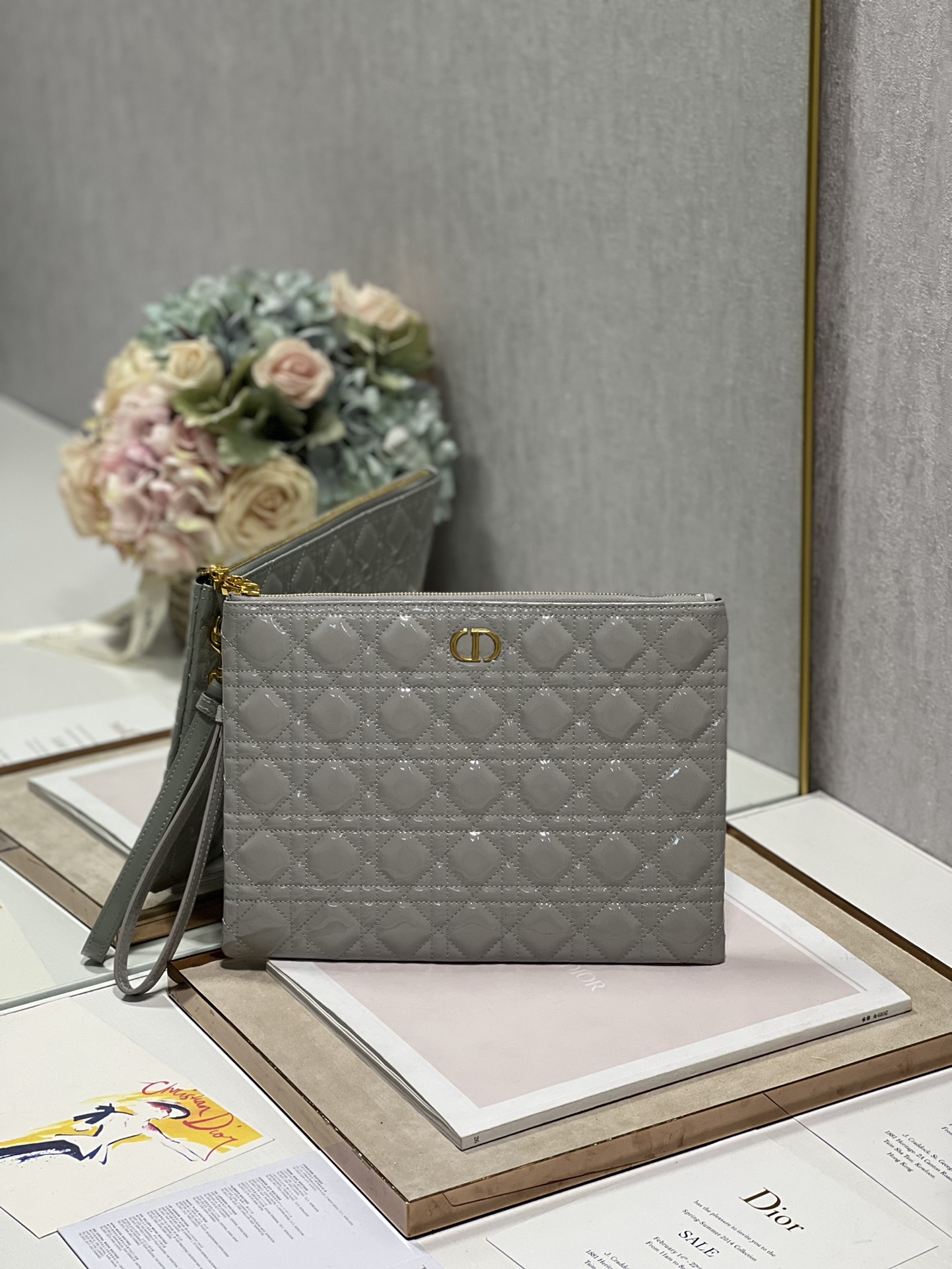 Large Caro Daily Pouch Black/Grey/Brown For Women 12in/30cm S5086UWHC_M9001:1High-quality replica